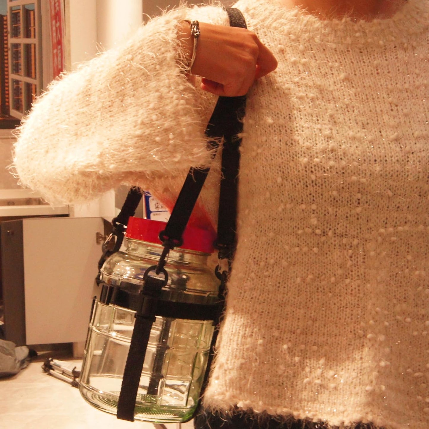 0.5 Gallon Glass Jar Carrier with Adjustable Straps for Easy Moving - Black Cotton, Protective Bottle Holder