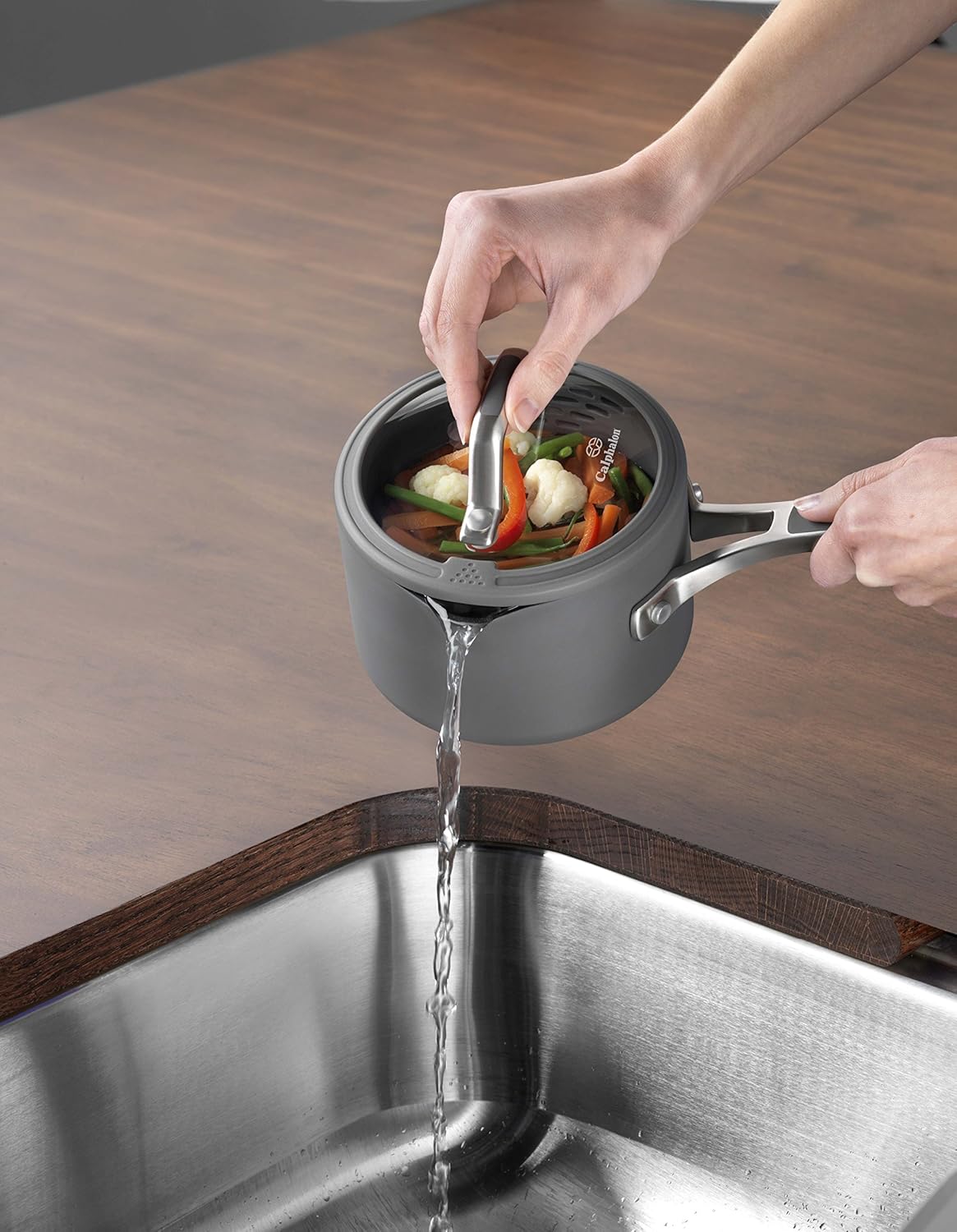 1.5 Quart Calphalon Easy System Nonstick Sauce Pan in Black - Easy to Use & Clean