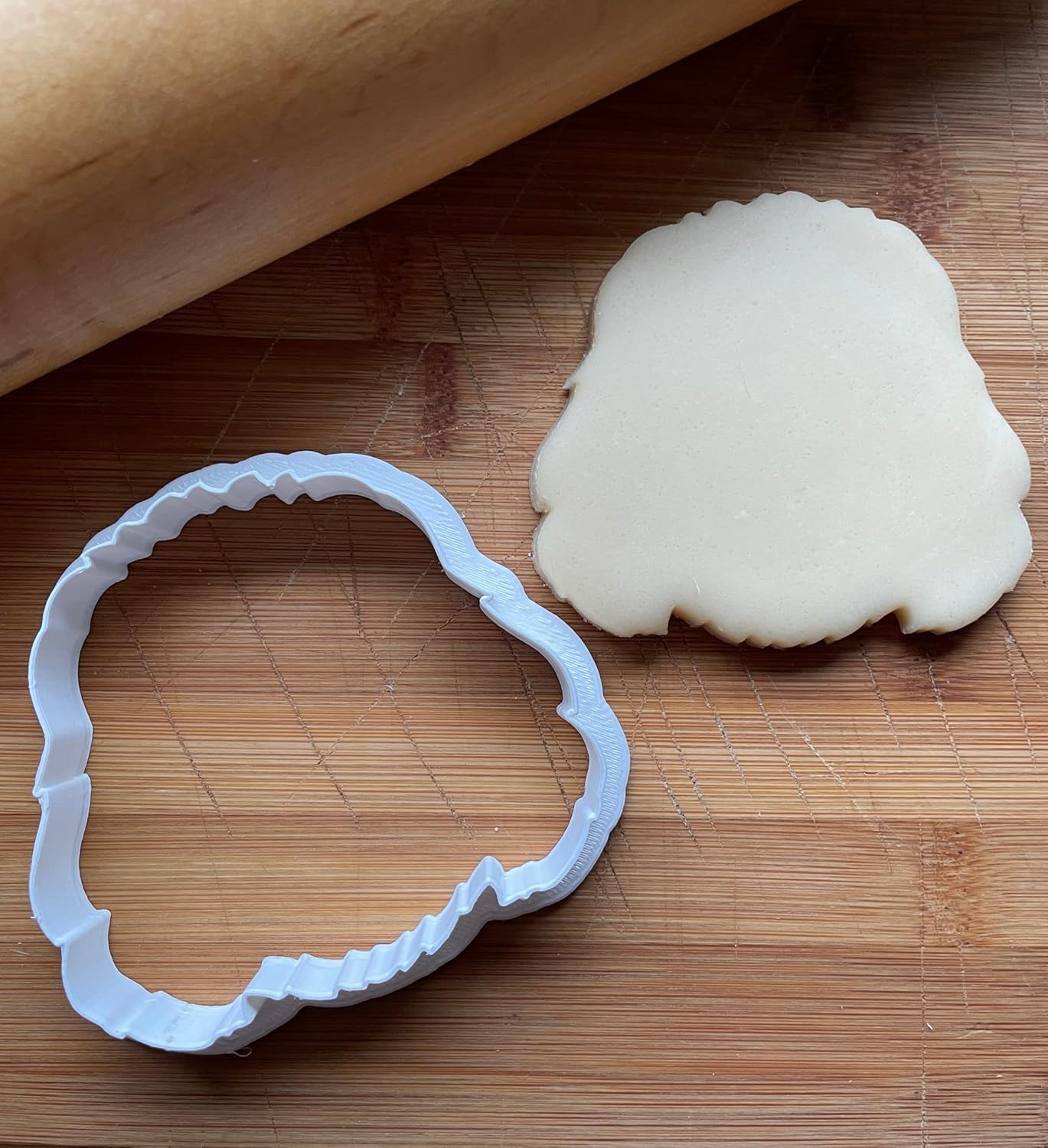 3" Mini Sheepadoodle Dog Outline Cookie Cutter - Dishwasher Safe