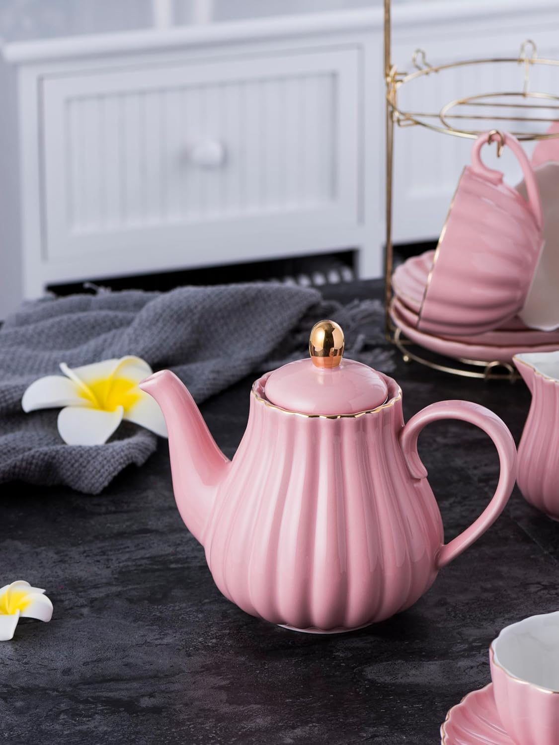 Jusalpha Pink Porcelain Teapot with Stainless Steel Infuser - 28 Ounce, Blooming & Loose Leaf Tea Pot for Home Decor