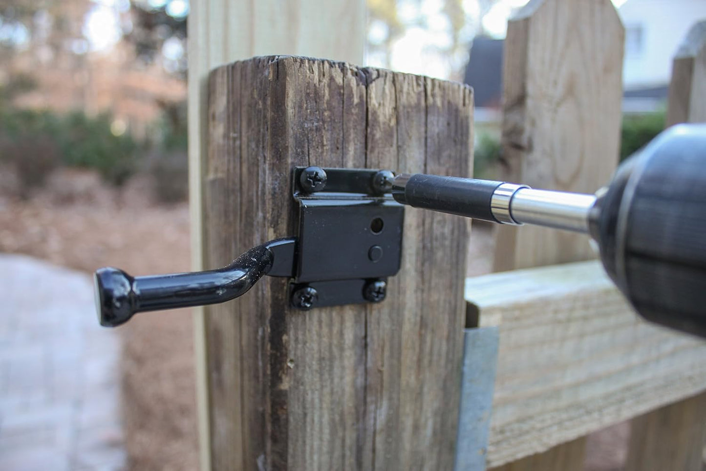 National Hardware N101-121 Automatic Gate Latch with 4-Inch Bar and WeatherGuard Protection - Black