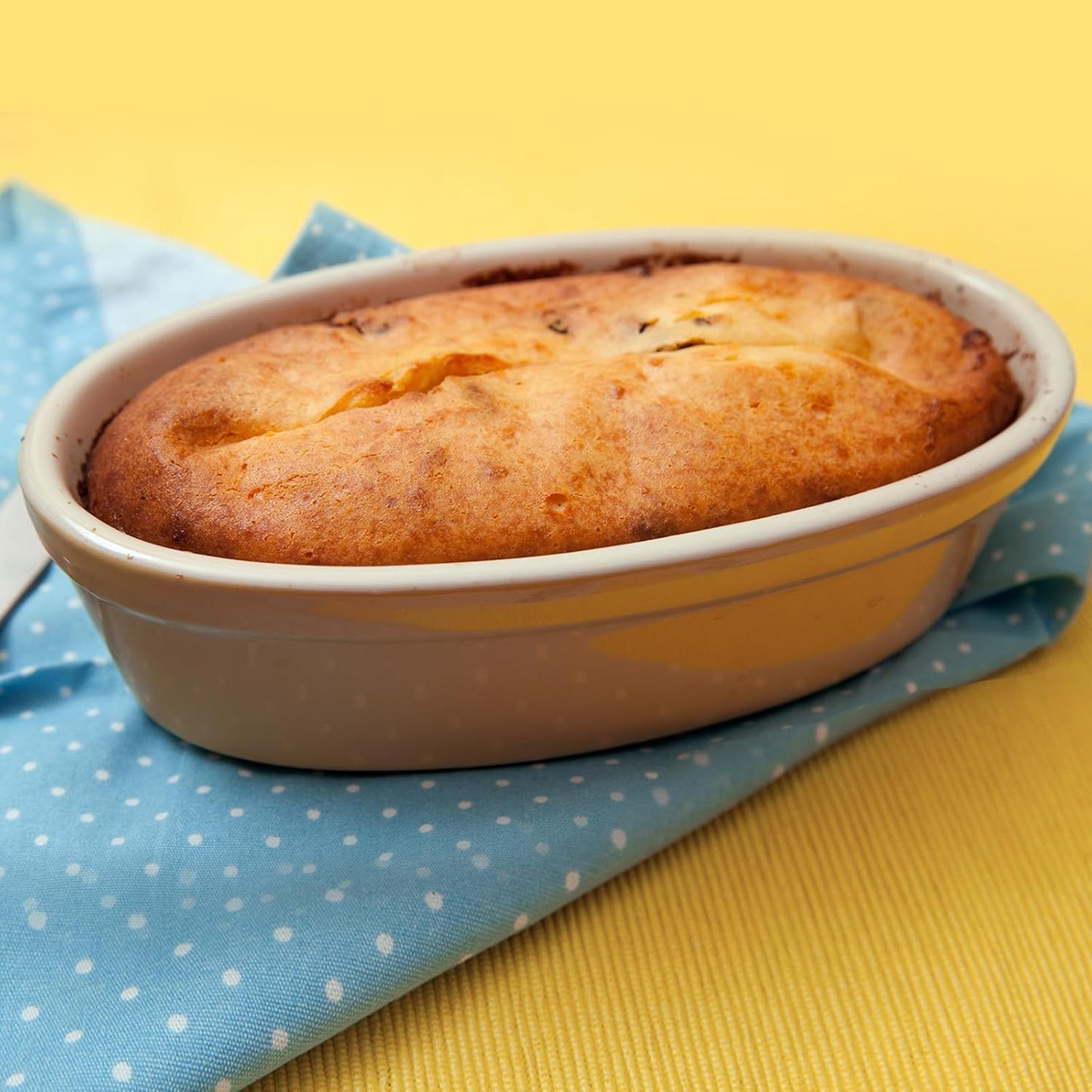 Set of 2 Oval 9-Inch Non-Stick Cake Pans - Leakproof Cheese Cake Molds for Baking - Carbon Steel Bread Pan for Oven - Gold Color