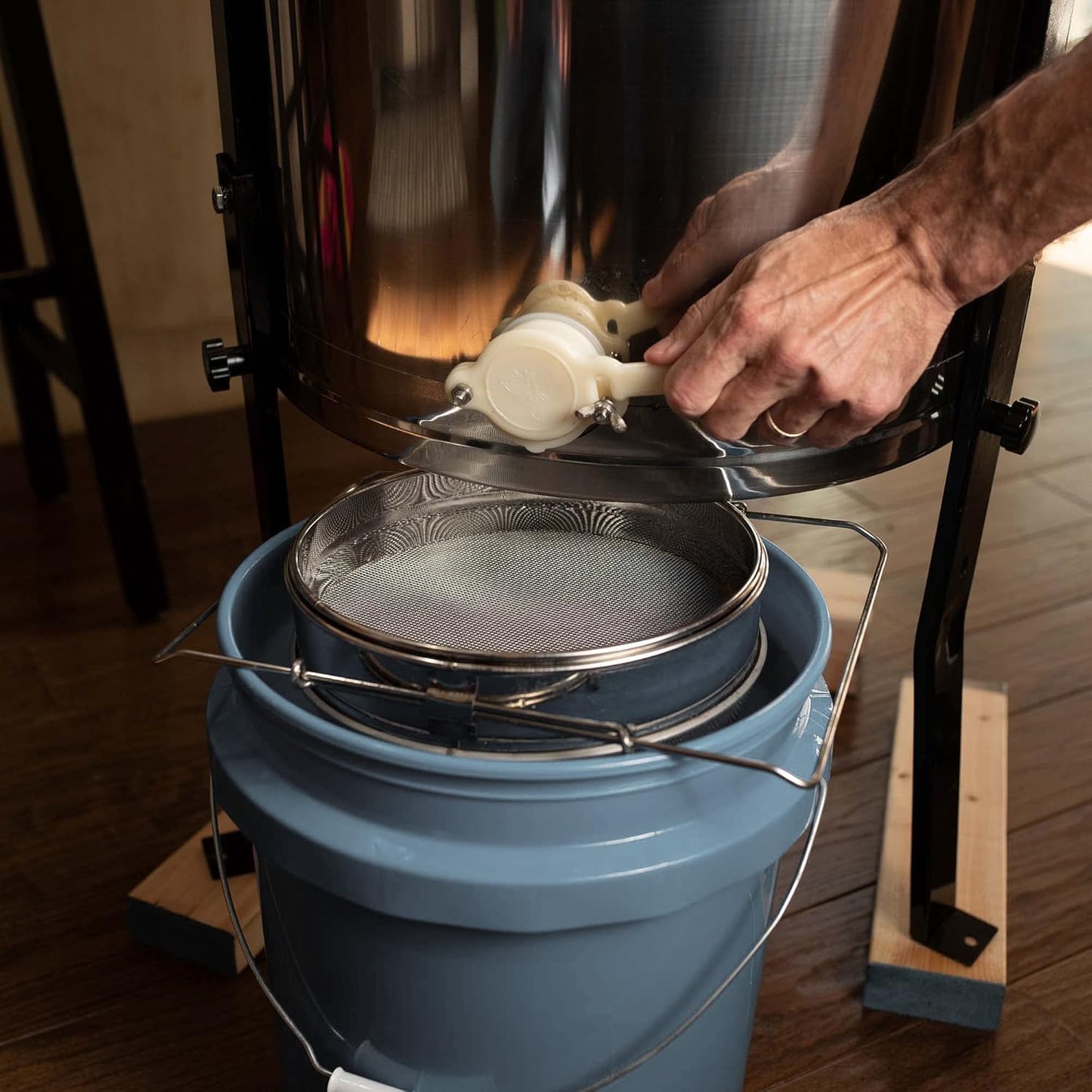 Stainless Steel Double Sieve Honey Strainer for Beekeeping Equipment - BEE-V101H