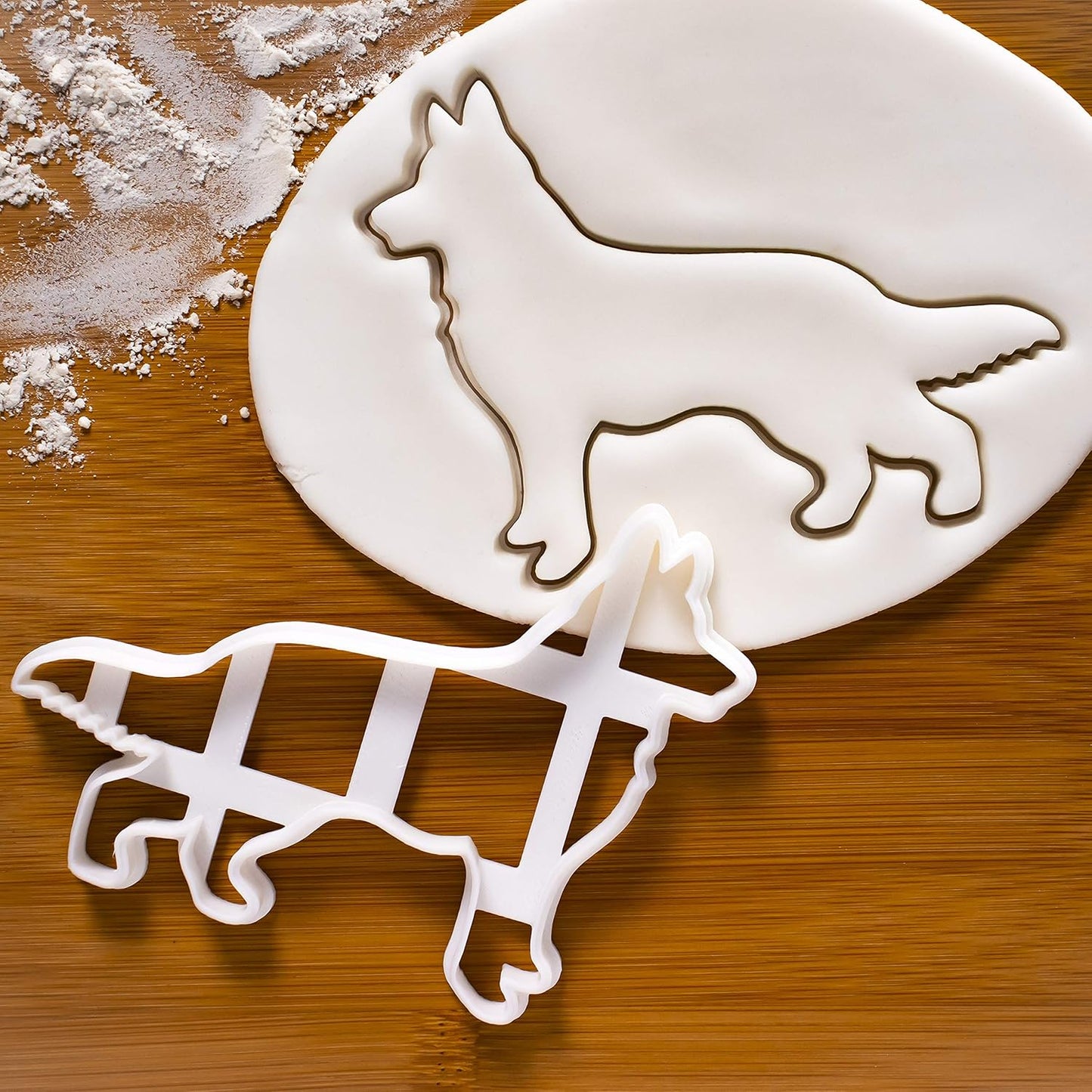 1 Piece German Shepherd Dog Body Cookie Cutter by Bakerlogy - Perfect for Dog Lovers and Baking Enthusiasts