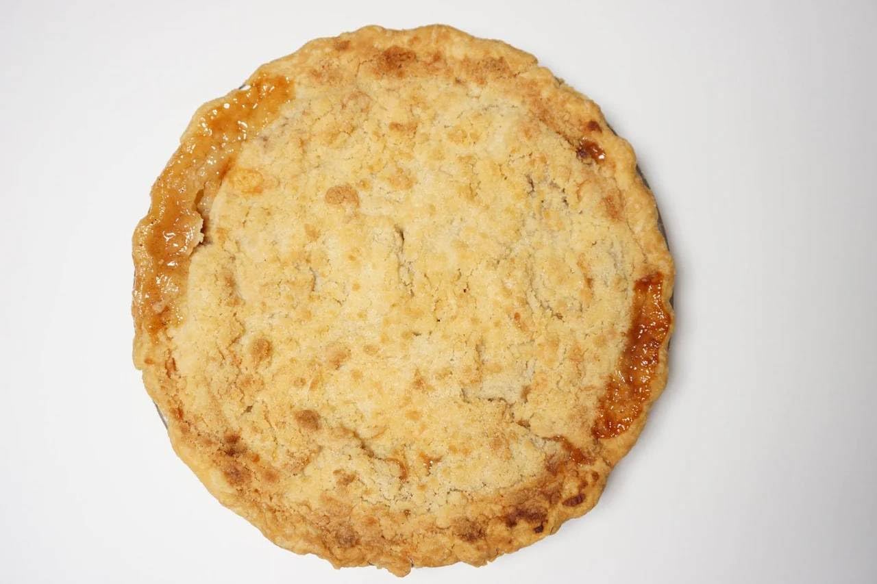 10 Inch Medium Depth Disposable Pie Pans - Sturdy Aluminum Pie Tins for Baking Pies & Desserts