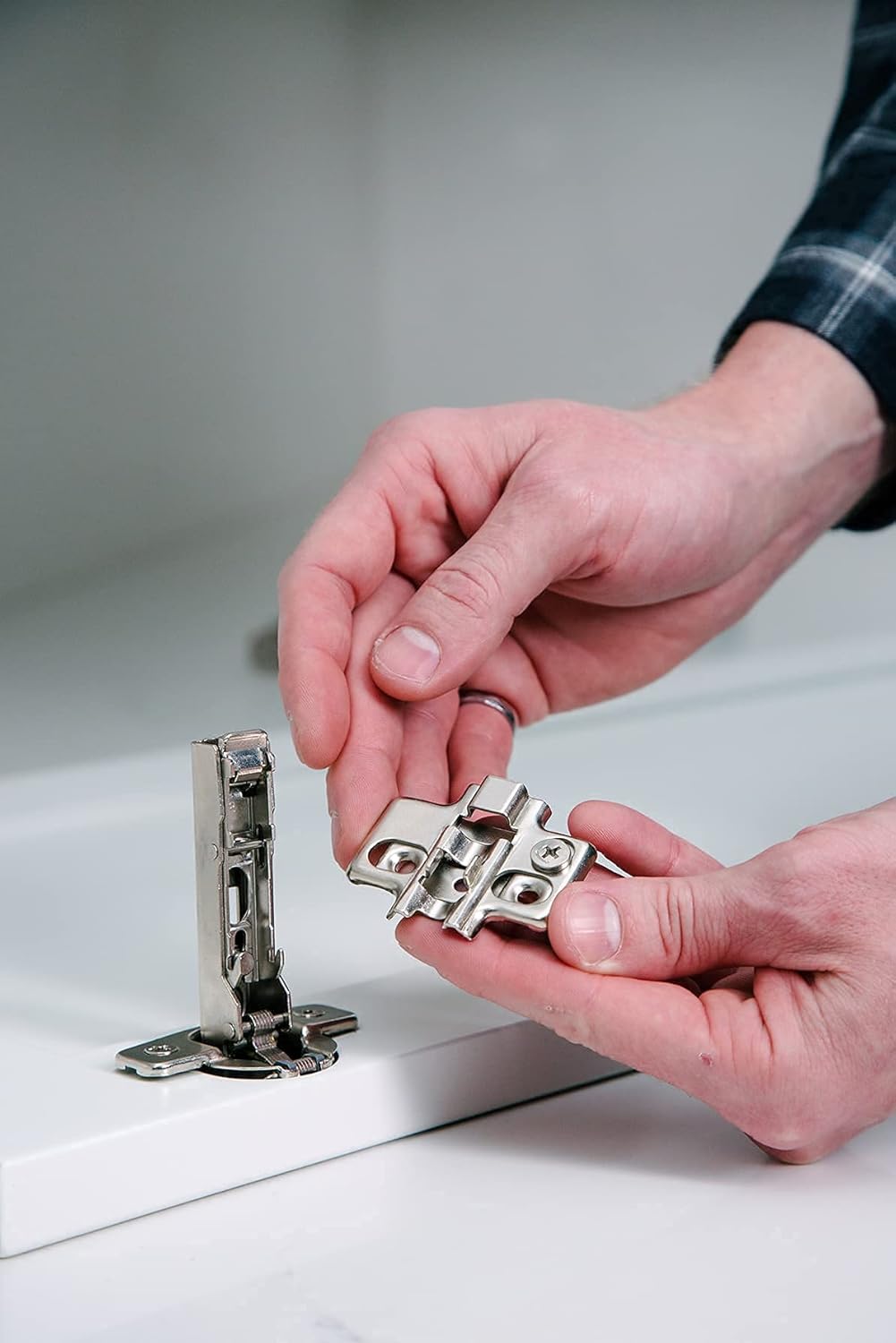 10 Pack Premium Frameless Full Overlay Adjustable Soft Close Hinges - Self-Closing Cabinet Hardware