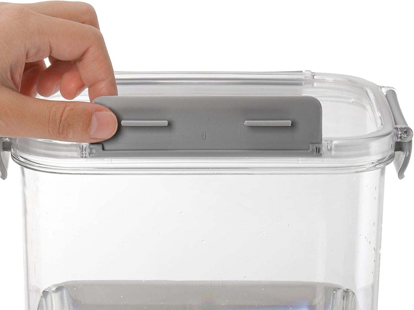 1.2 Gallon Plastic Drink Dispenser with Spigot - Ideal for Iced Tea, Lemonade, and More