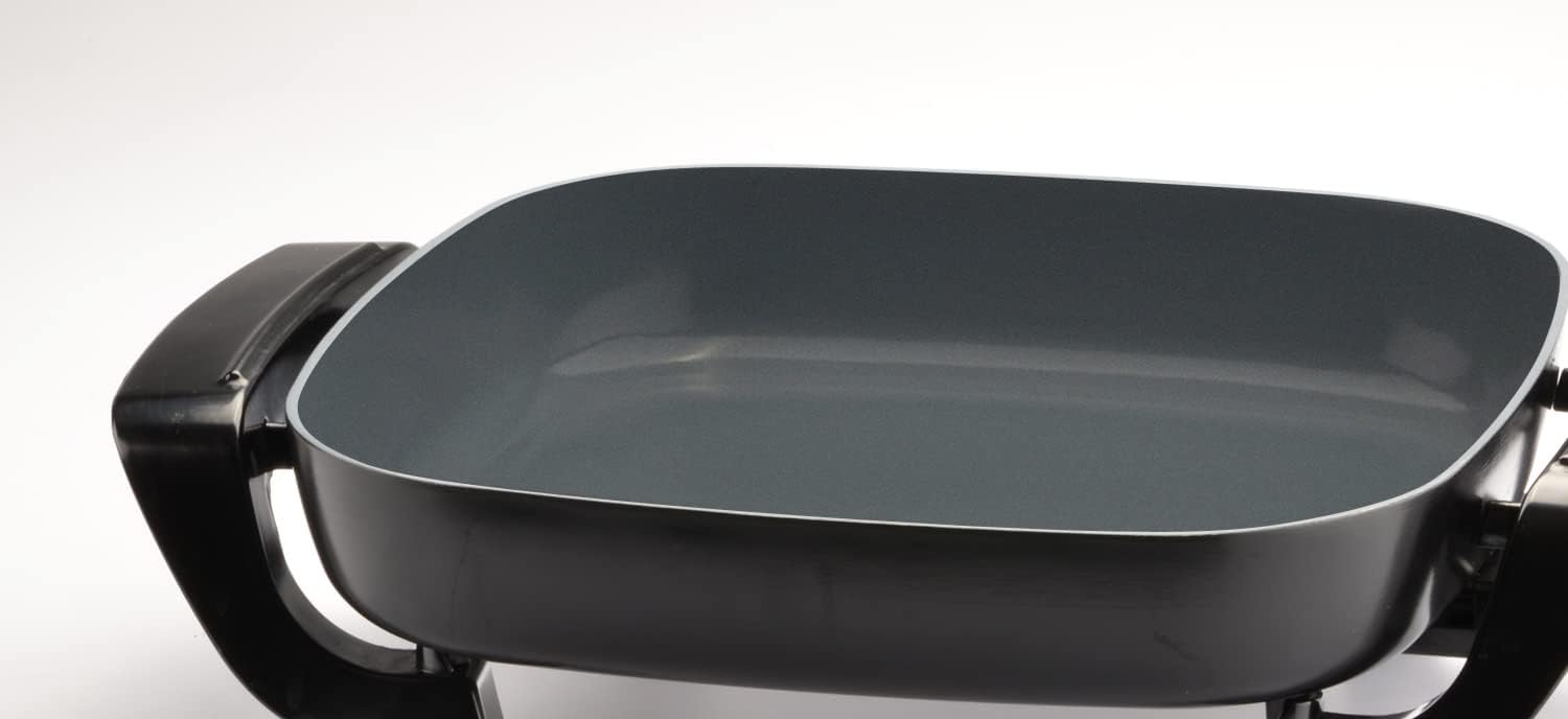 12 Inch Toastmaster Nonstick Skillet - Durable and Easy to Clean