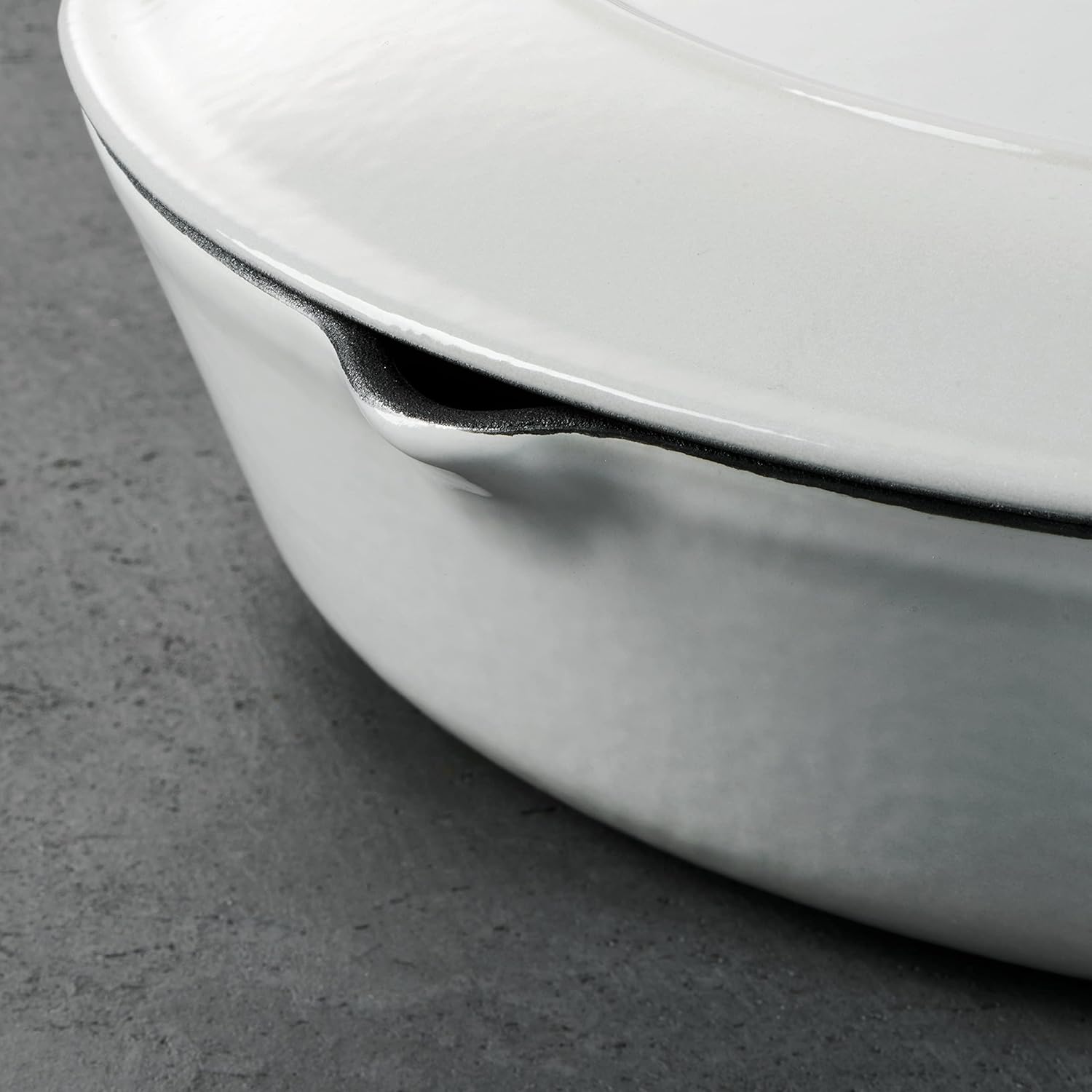 12-inch Tramontina Enameled Cast Iron Skillet with Lid - Latte Color and Gold Knob