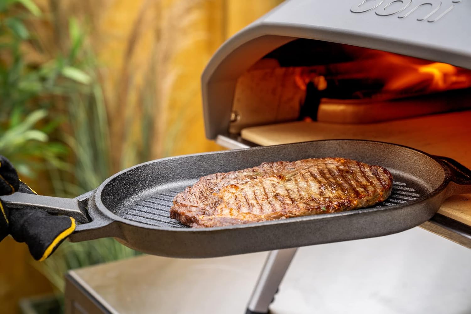 12" x 6" Ooni Cast Iron Grizzler Pan with Removable Handle - Non-Stick Pre-Seasoned Grill Frying Pan for Oven, Pizza Oven, and BBQ Accessories