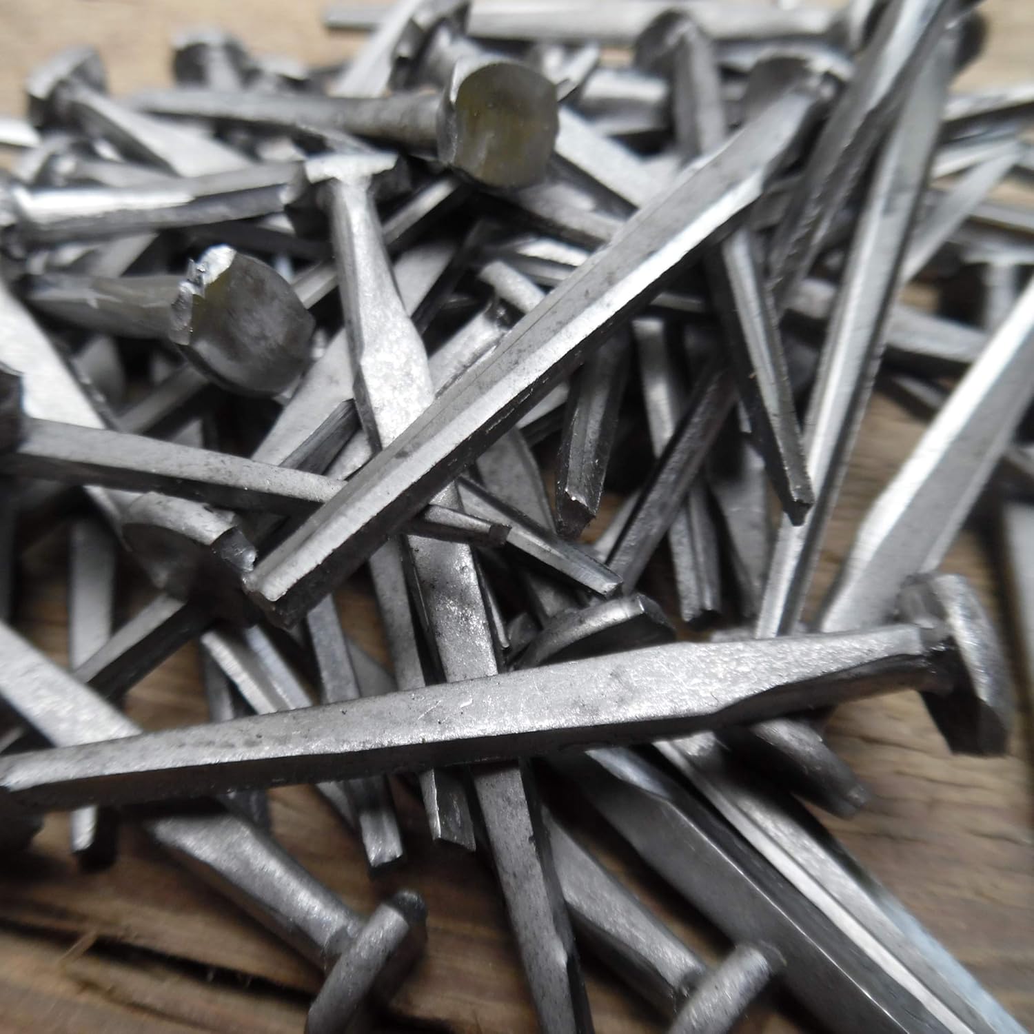 1lb Box of Tremont Nail CLR4 Standard Steel Clinch-Rosehead Square Nails 1 1/2" - 4d Size