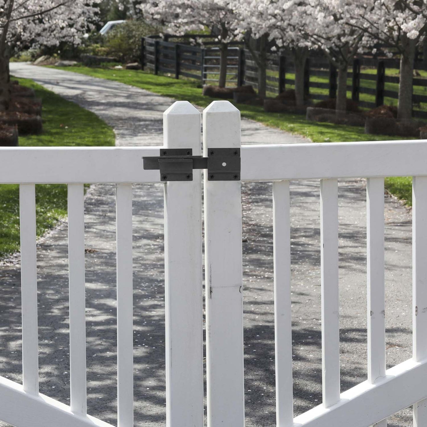 2 Pack QWORK Heavy Duty Aluminum Alloy Flip Gate Latch Lock with Padlock Hole, Adjustable Gap and Self-Drilling Screws