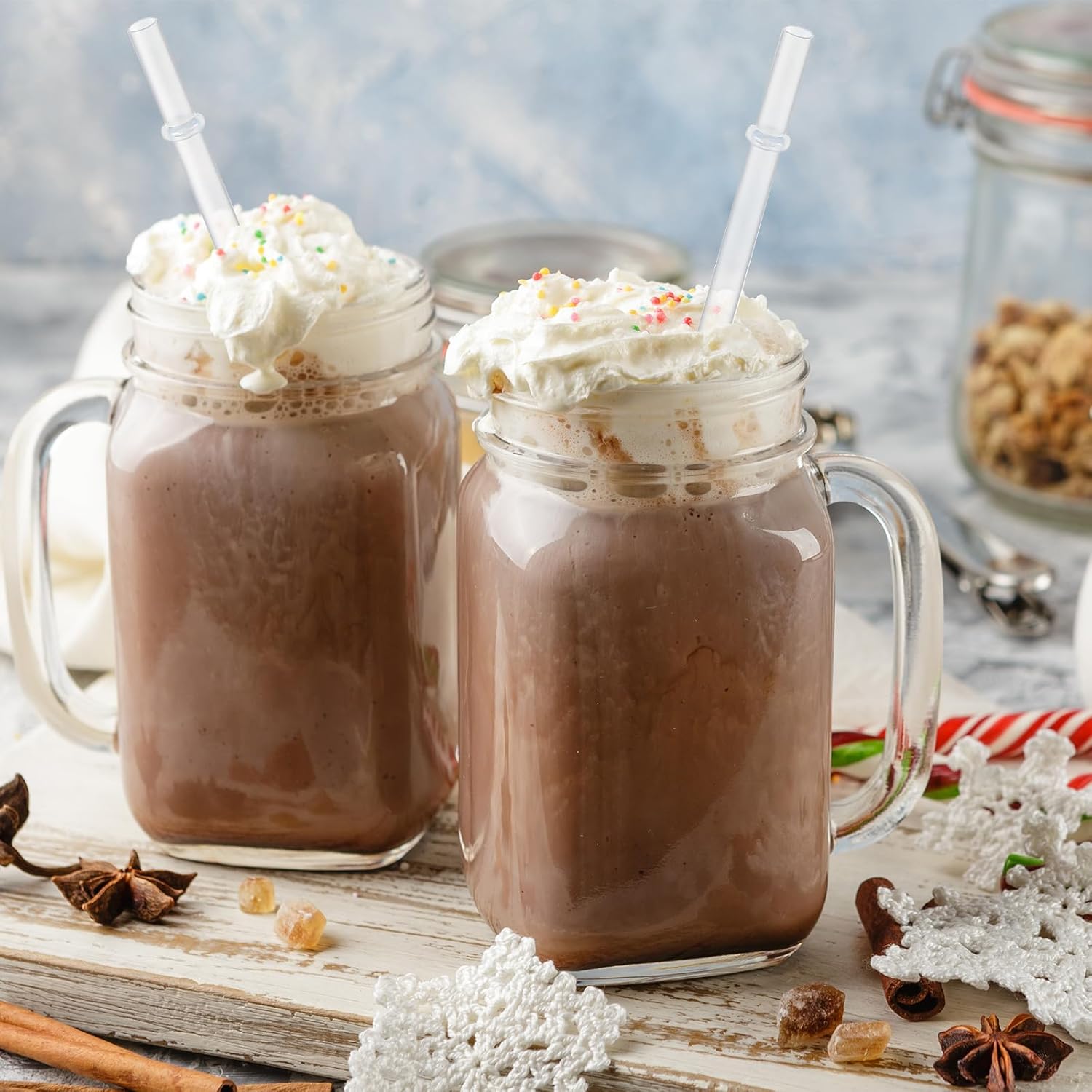 20 Pack 18.6 oz Plastic Mason Jars with Lids and Straws - Clear Drink Containers for Halloween & Christmas Party Favors