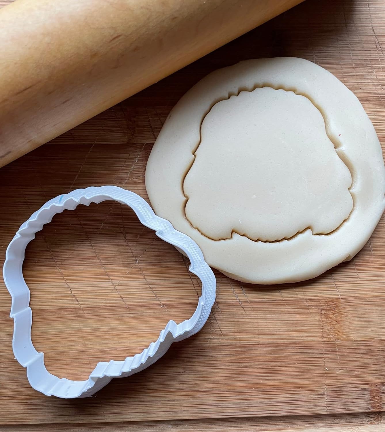 3" Mini Sheepadoodle Dog Outline Cookie Cutter - Dishwasher Safe