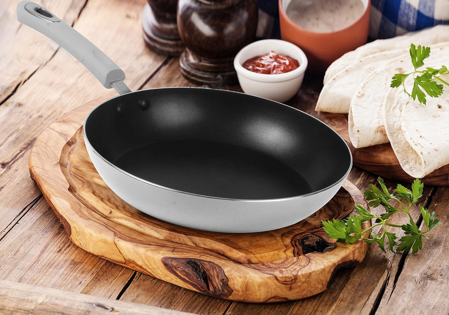 3-Piece Nonstick Frying Pan Set with Induction Bottom - 8", 9.5", and 11" - Silver-Black