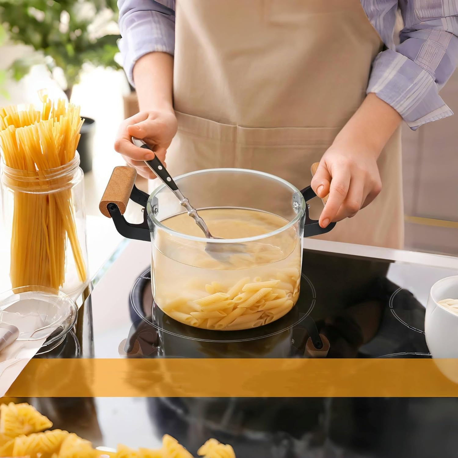 3.5L Clear Glass Cooking Pot with Wooden Handle and Lid for Stove - Large Simmer and Frying Pot