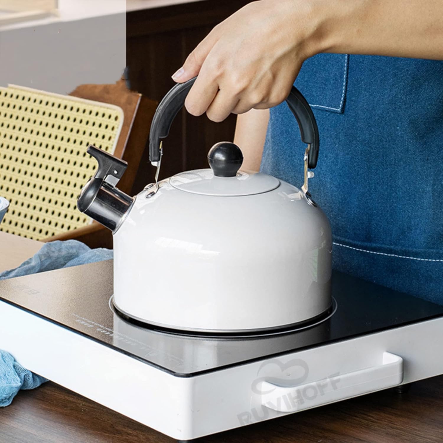 3L Stainless Steel Whistling Kettle for Kitchen, Tea & Coffee Brewing - White Kitchenware for Gas Stove & Home Cooking