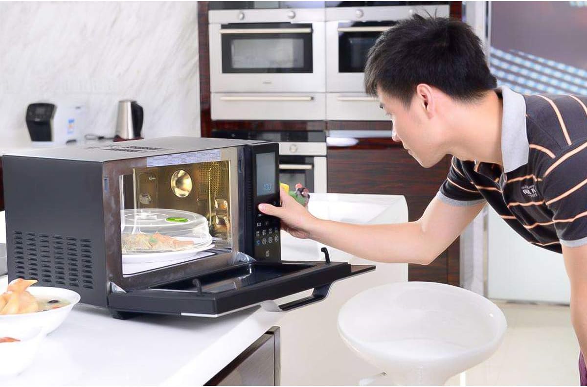 5-Piece Set Microwave Plate Covers with Adjustable Steam Vents - Splatter Guards in Mixed Sizes for Large & Small Plates and Bowls