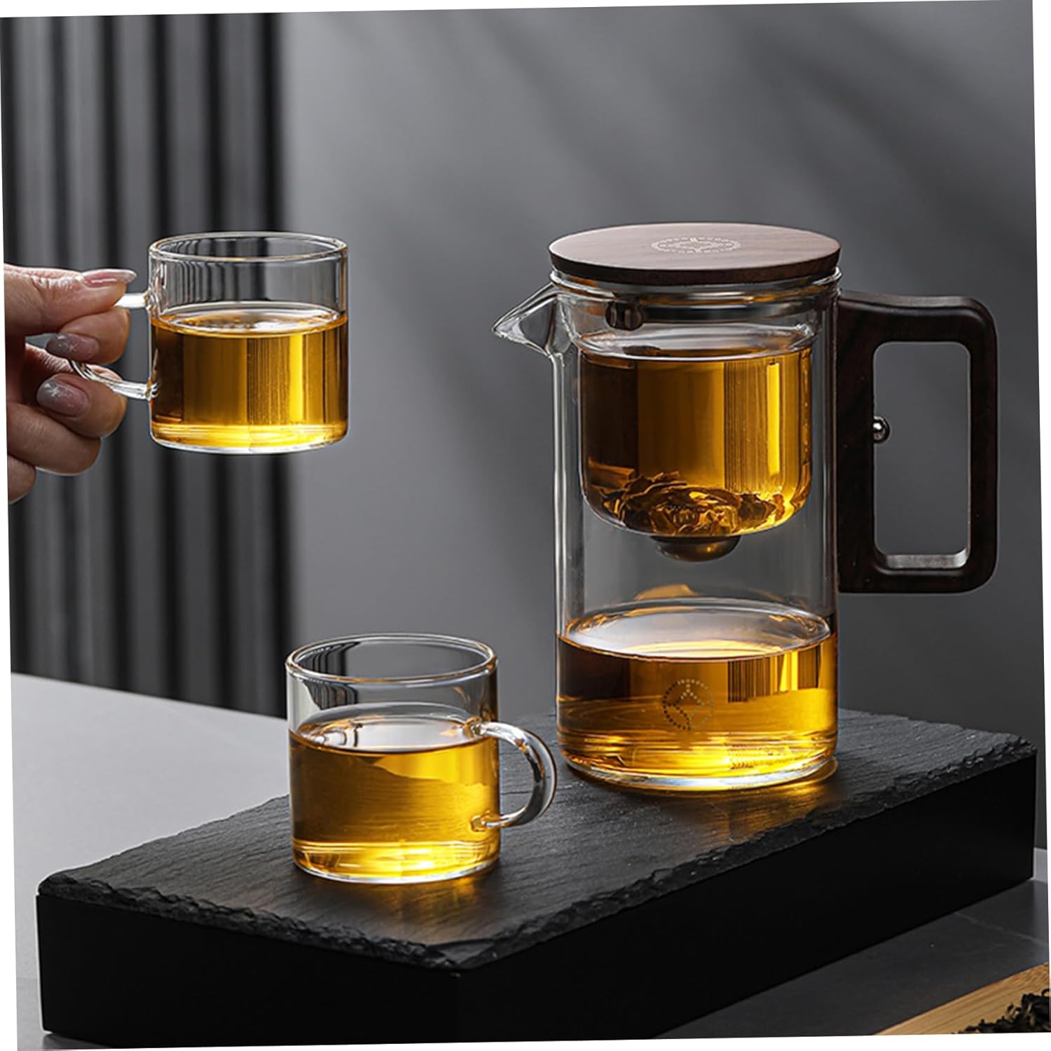 530ml Kalastussaari Glass Teapot with Walnut Handle - Heat Resistant Detachable Teapot for Loose Tea - Home, Office, Teahouse Friendly