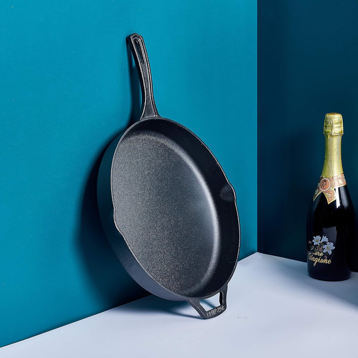 6 Piece Pre Seasoned Cast Iron Cookware Set with Dutch Oven, Skillets, Grill Pan, and Lid - Ideal for Outdoor Camping and Kitchen Cooking