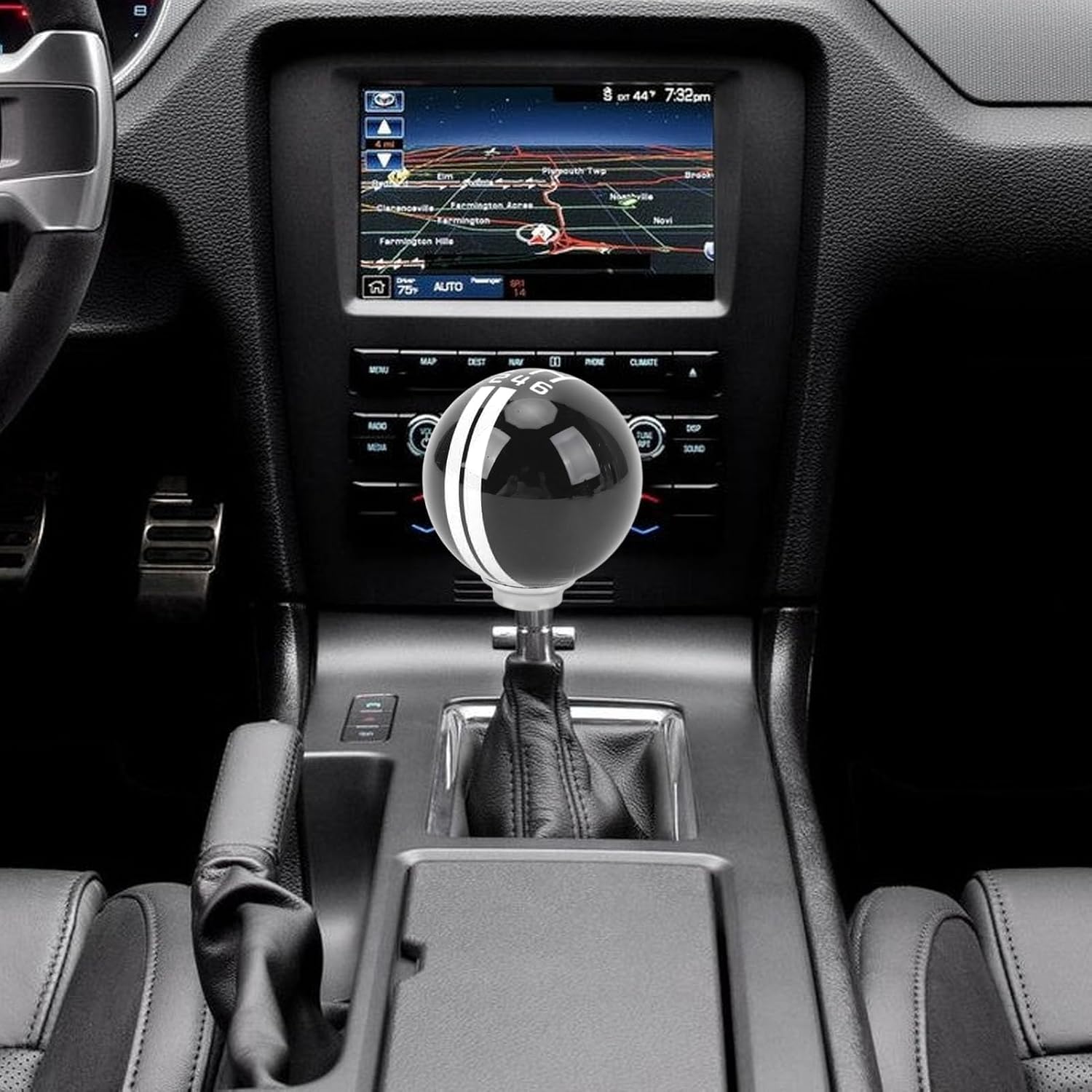 6 Speed Metal Gear Shift Knob with 3 Adapters for Manual Cars - Hapivida Racing Gear Shift Knob in GT500 Style (Black White)