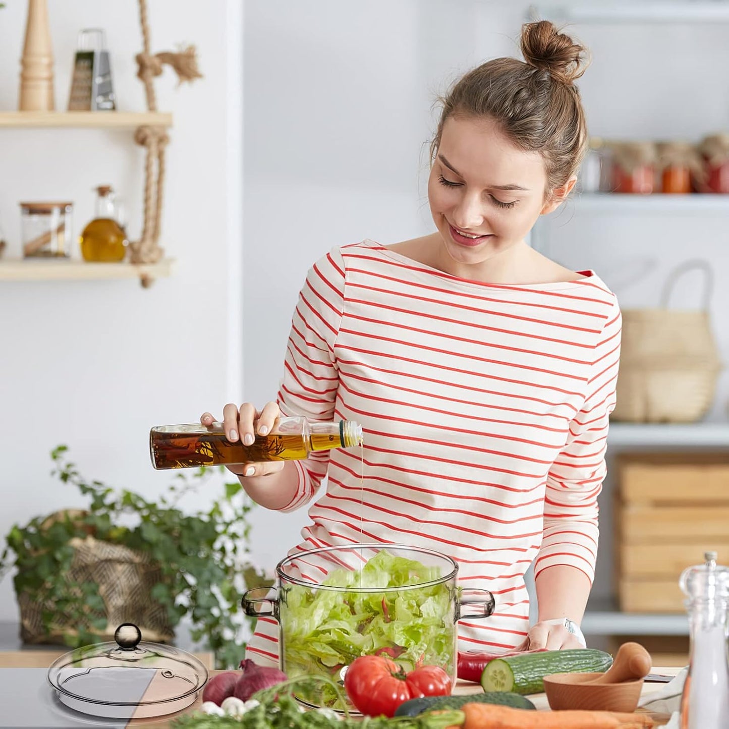 65oz Glass Saucepan with Lid - High Borosilicate Stovetop Cooking Pot for Pasta, Soup, Milk - 1900ml Glass Cookware for Instant Noodles