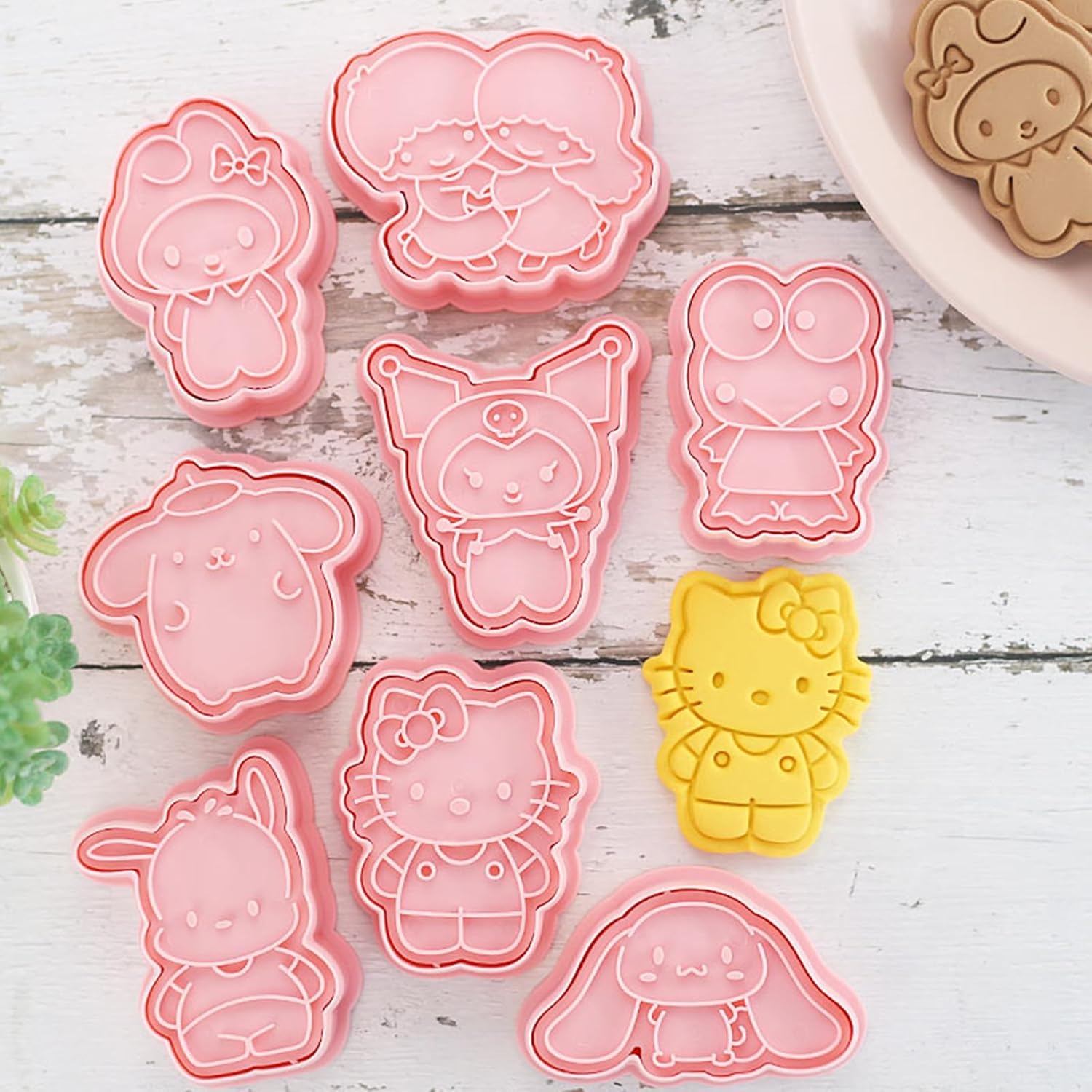 8-Piece Cute Kitty Cartoon Cookie Cutters & Stamps Set for Kids Birthday Party Decorations - Melody Cat Kawaii Design.