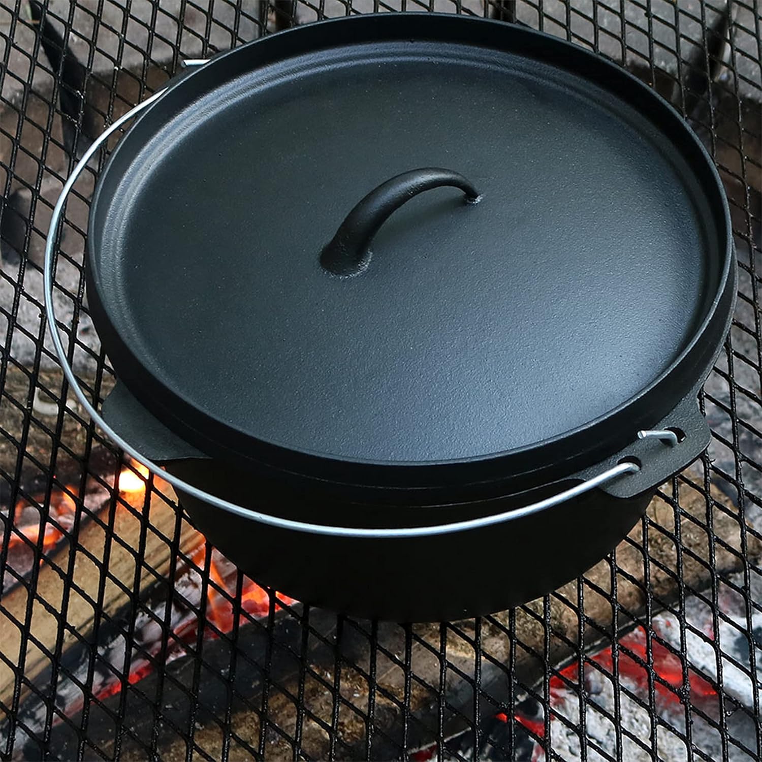8-Quart Pre-Seasoned Cast Iron Dutch Oven Pot with Lid and Handle - Deep Black for Camp Chili, Stew, and Soup