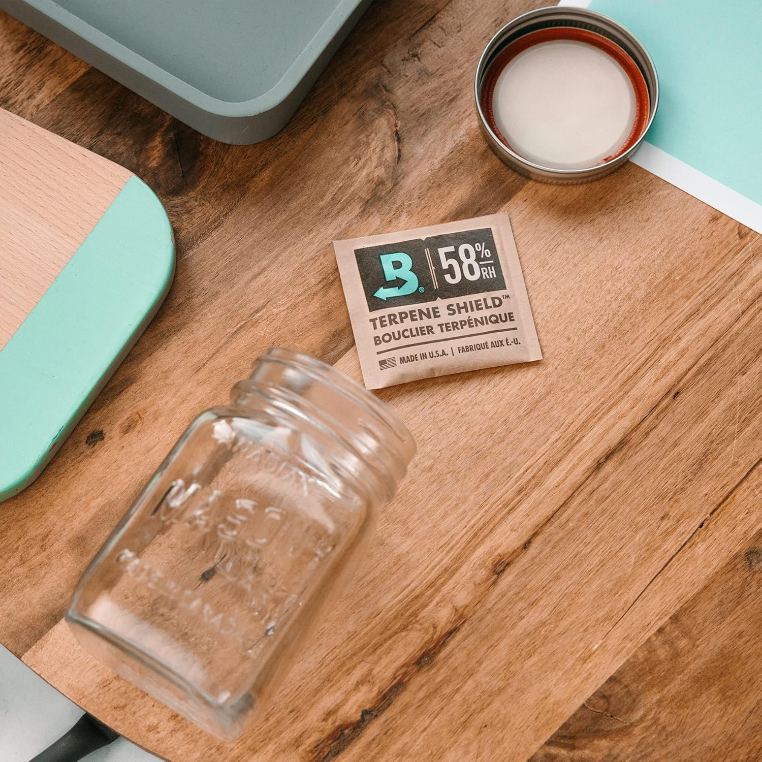 Boveda 65% Humidity Control Packs for Small Travel Boxes - Pack of 10 - Size 8 - Moisture Absorbers - Hydration Packets