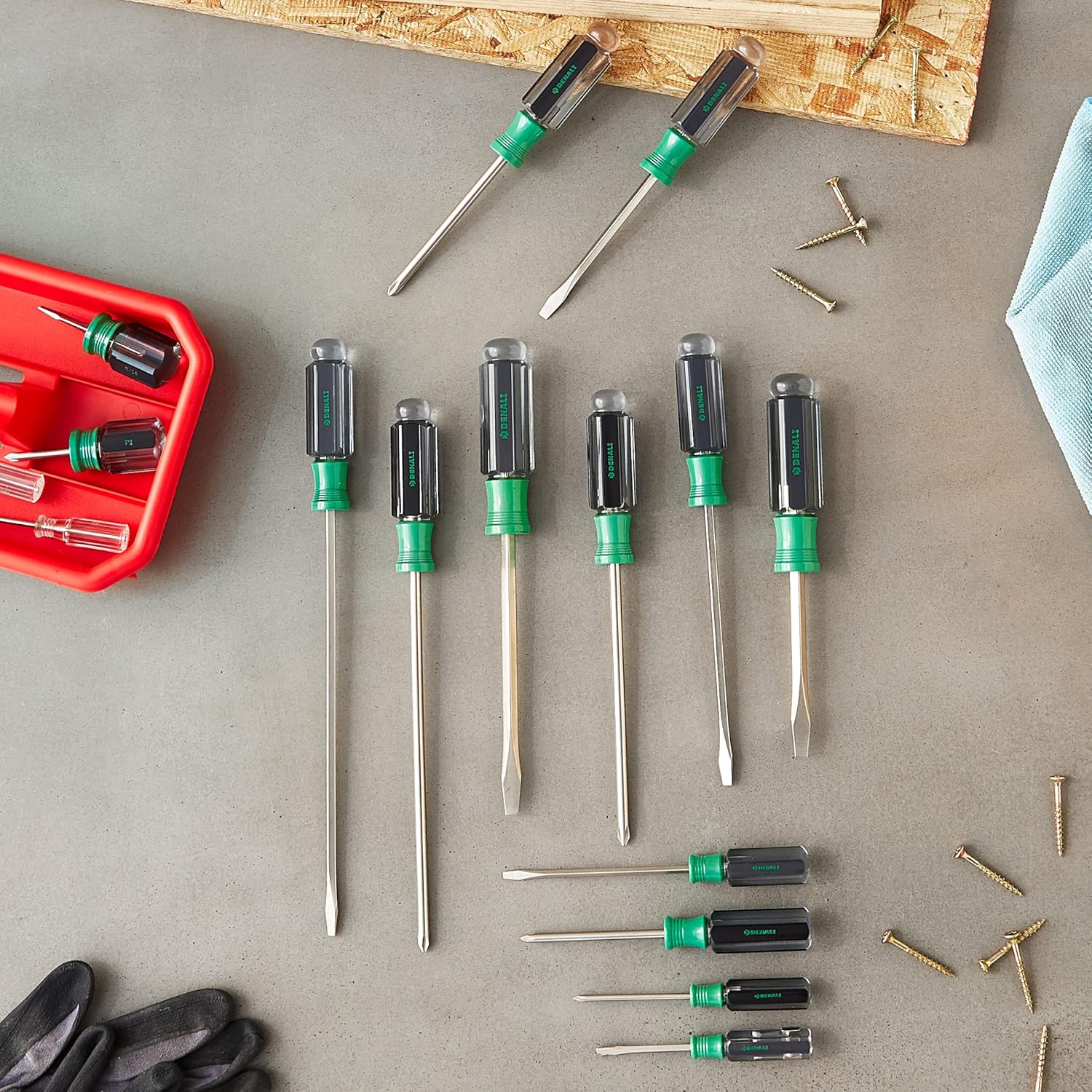 Denali 17-Piece Screwdriver Set in Silver with Slotted and Phillips Heads, Northern Glow Grey