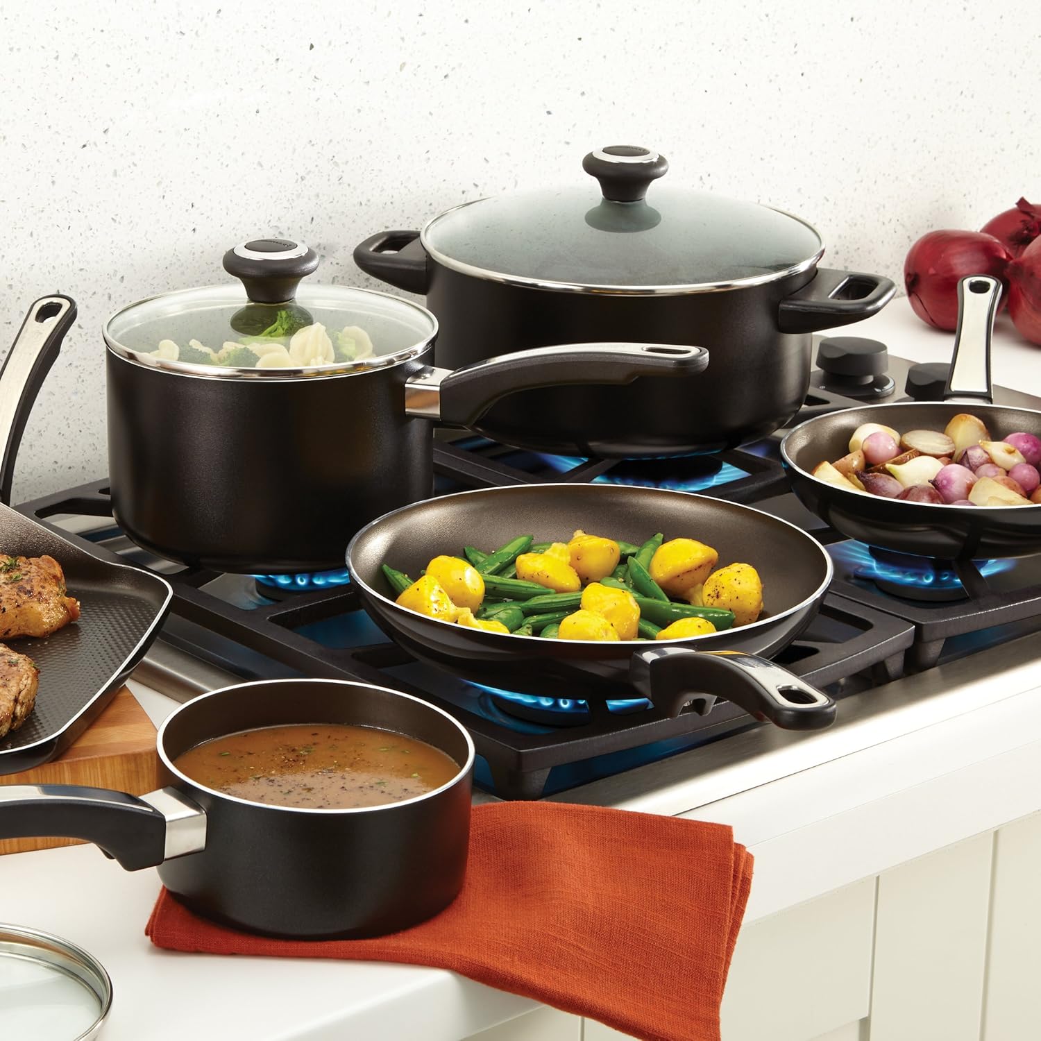 Farberware 21745 High Performance Nonstick Griddle Pan/Flat Grill - 11 Inch Black
