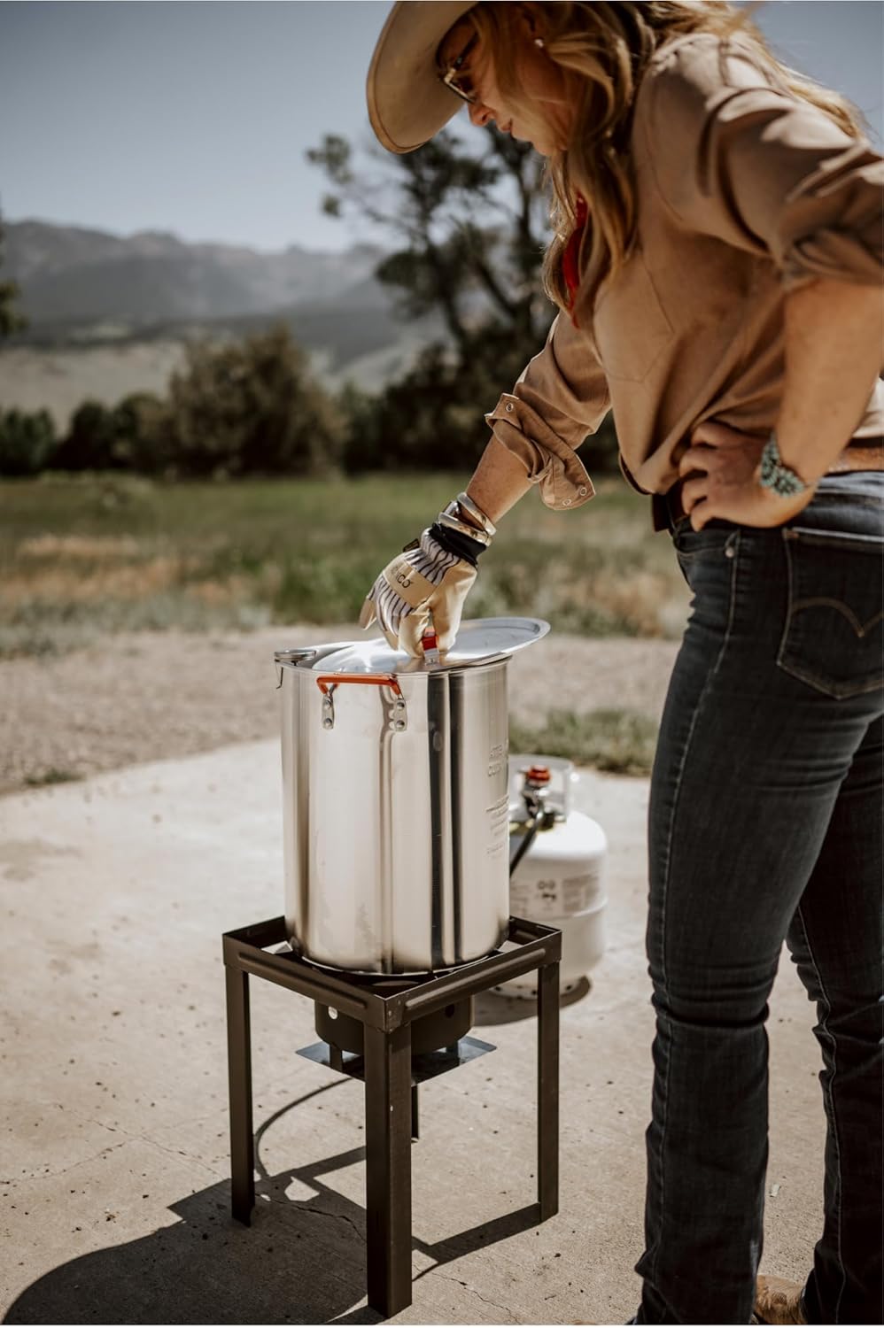 GasOne 30QT Turkey Fryer and 10QT Fish Fryer Set - Perfect Outdoor Cooker for Seafood Boil, Crawfish, Crab, Shrimp, and Lobster - Black Fryer Kit for Holiday Cooking