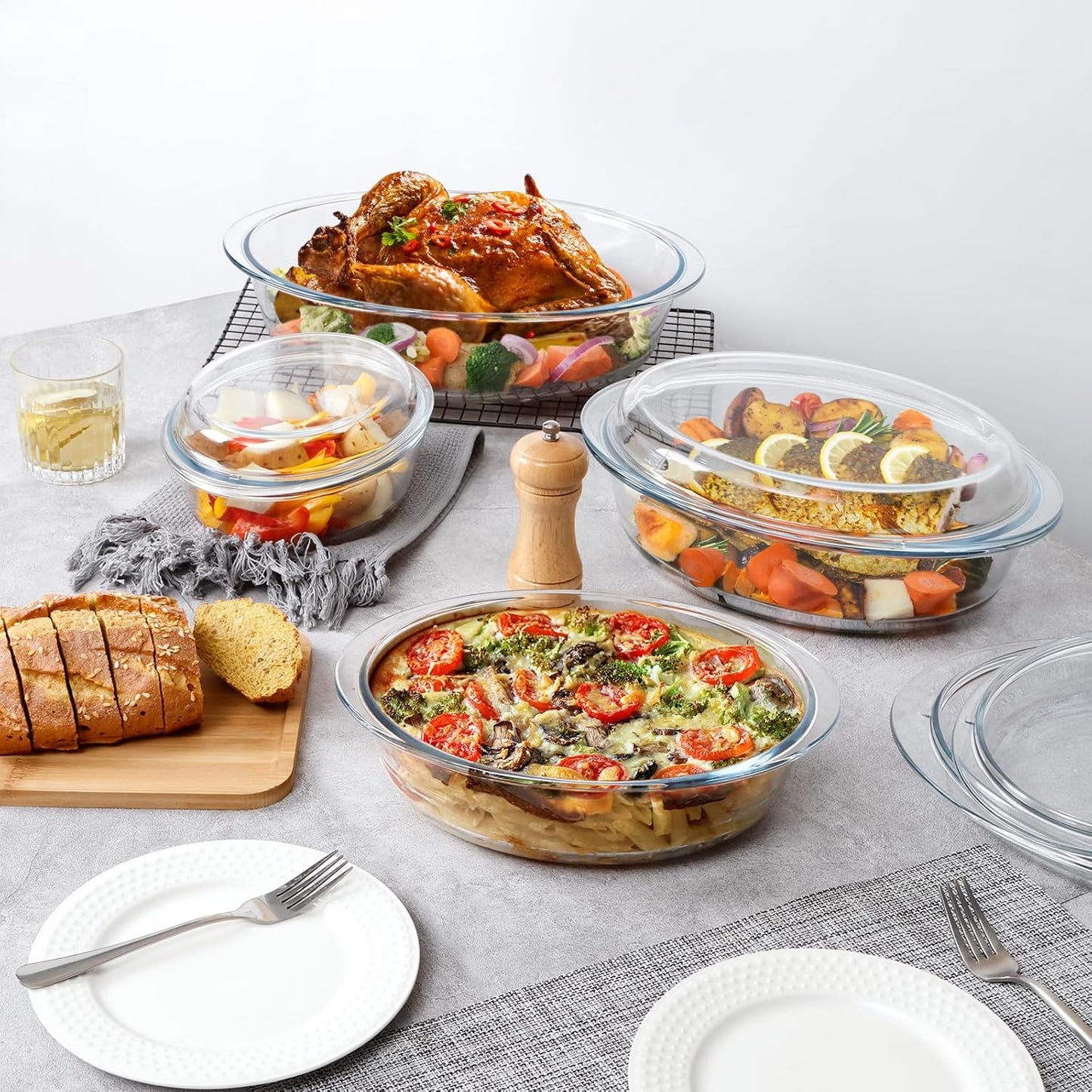 Glass Oval Casserole Dish with Lid and Handles, Covered Baking Bowl Cookware Set (3.4 QT)