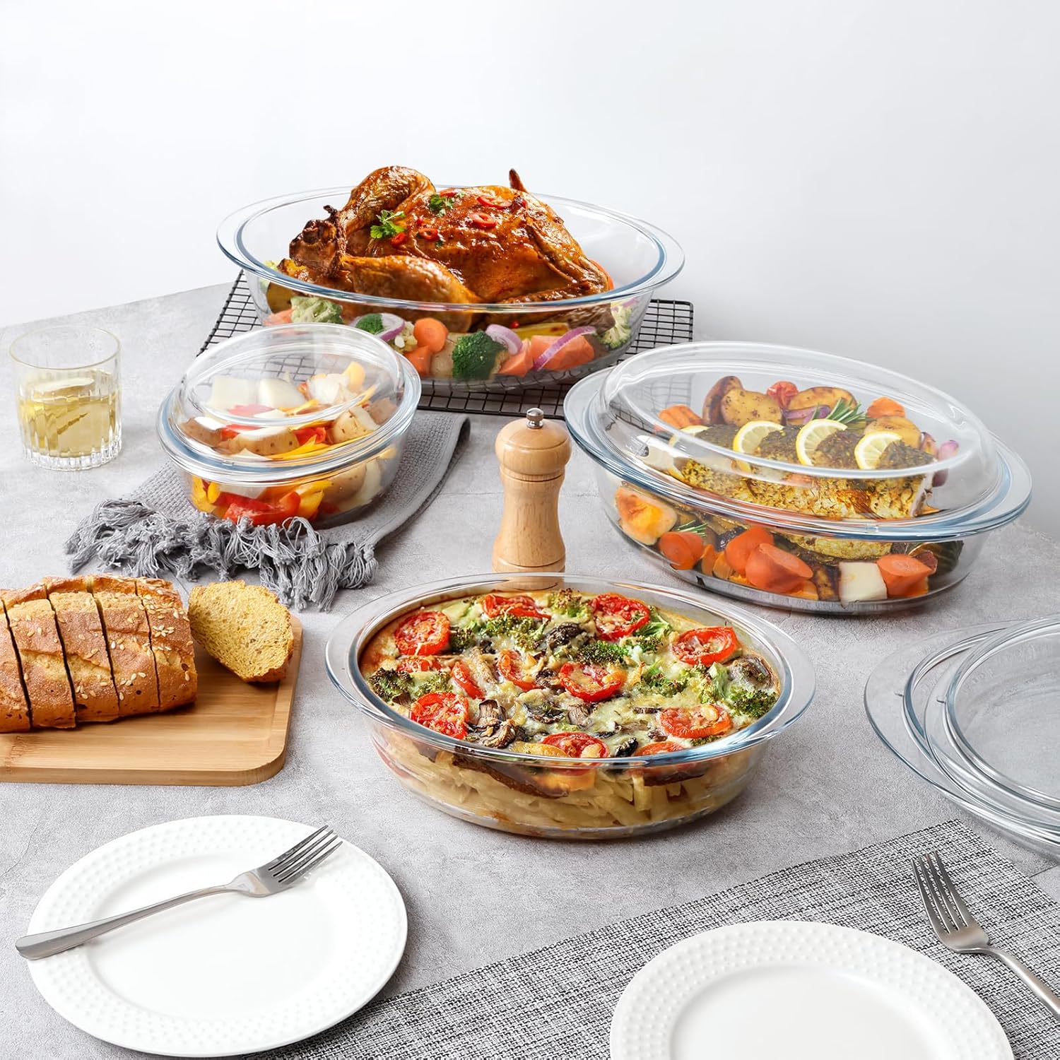 Glass Oval Casserole Dish with Lid and Handles, Covered Baking Bowl Cookware Set (3.4 QT)