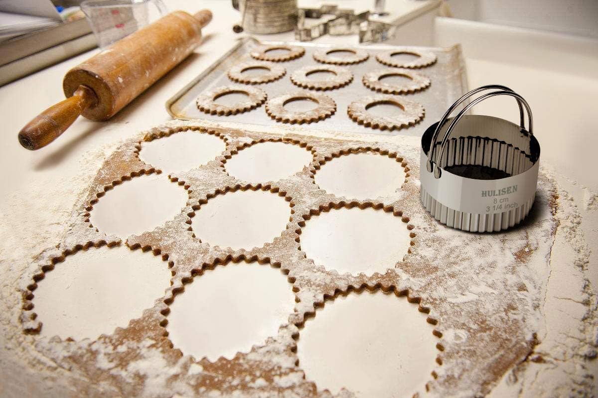 HULISEN Flour Duster and Biscuit Cutter Set for Baking Essentials