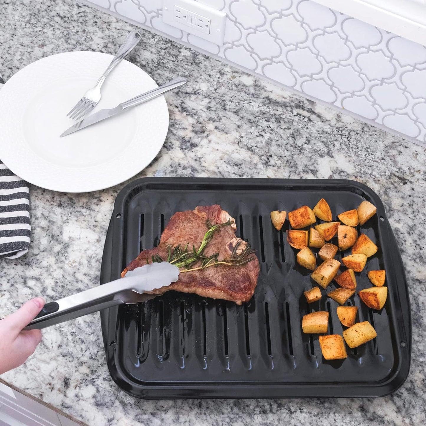 Large 2-Piece Broiler Pan & Grill Set - Porcelain-on-Steel - 16-1/2"x12-3/4"x1-3/4" - Black - Certified Appliance Accessories