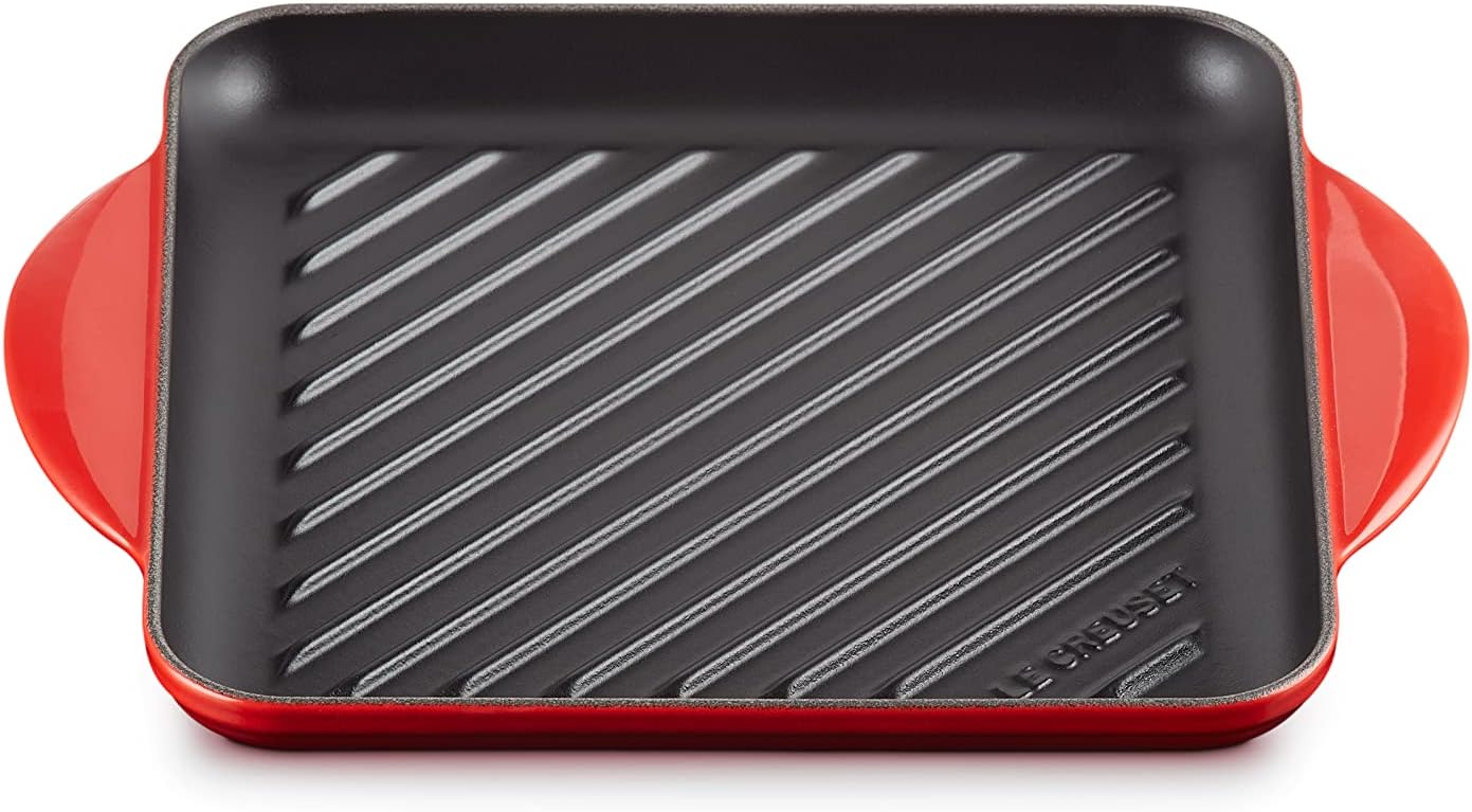 Le Creuset Signature Square Skillet Grill, 9.5" Cerise - Enameled Cast Iron