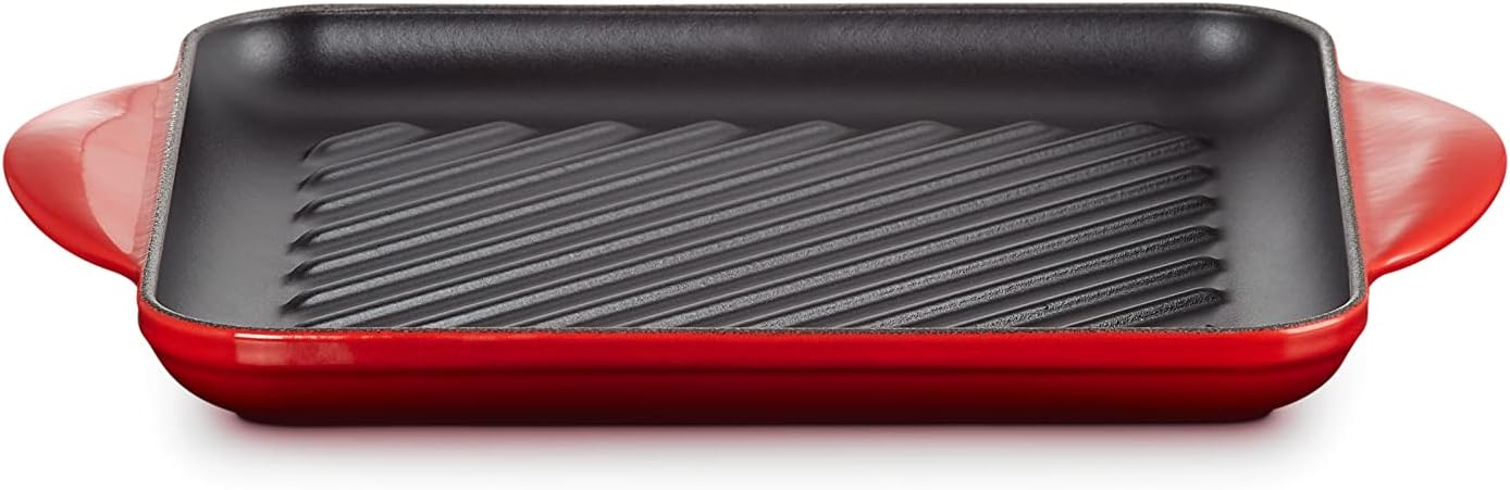 Le Creuset Signature Square Skillet Grill, 9.5" Cerise - Enameled Cast Iron