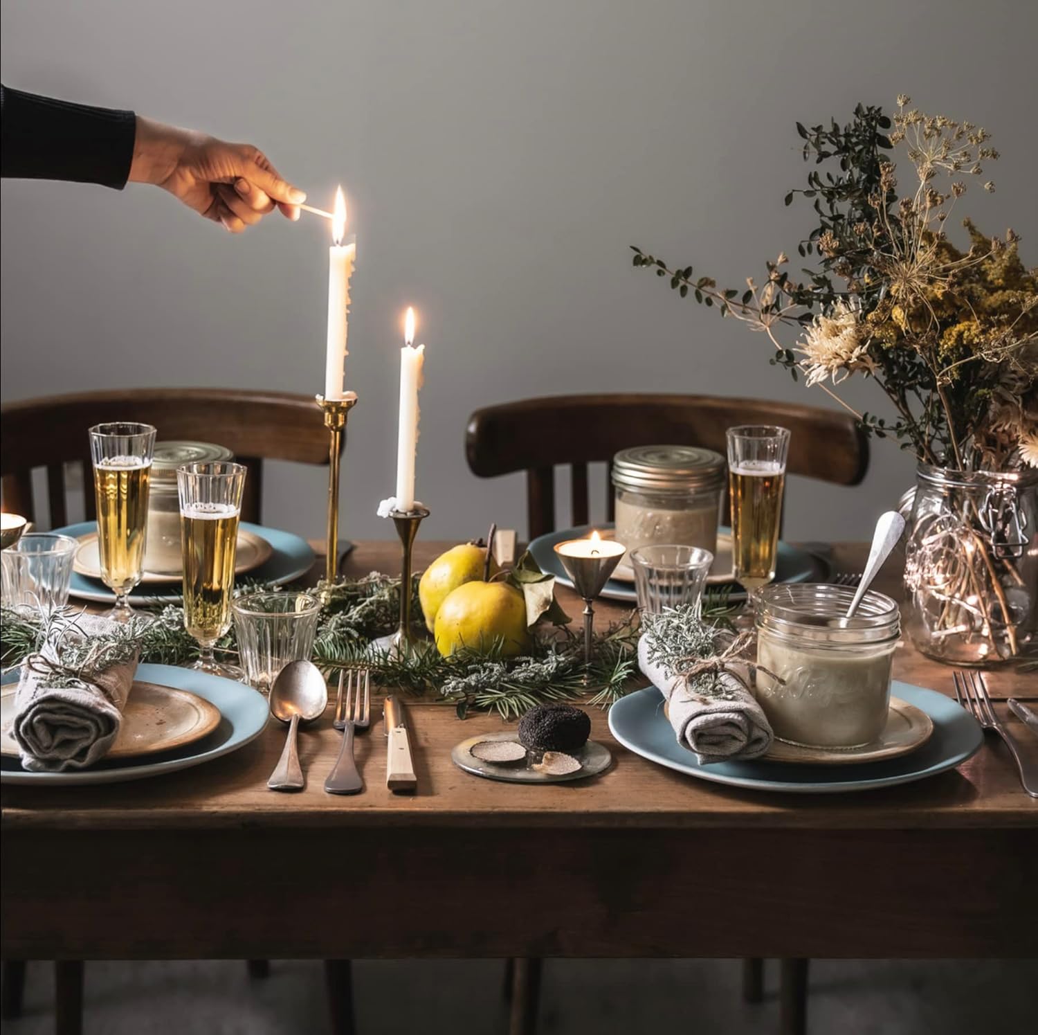 Le Parfait Familia Wiss Terrine Wide Mouth French Glass Jars - 16oz Pint, Set of 4 with Airtight Gold Lids for Canning and Food Storage