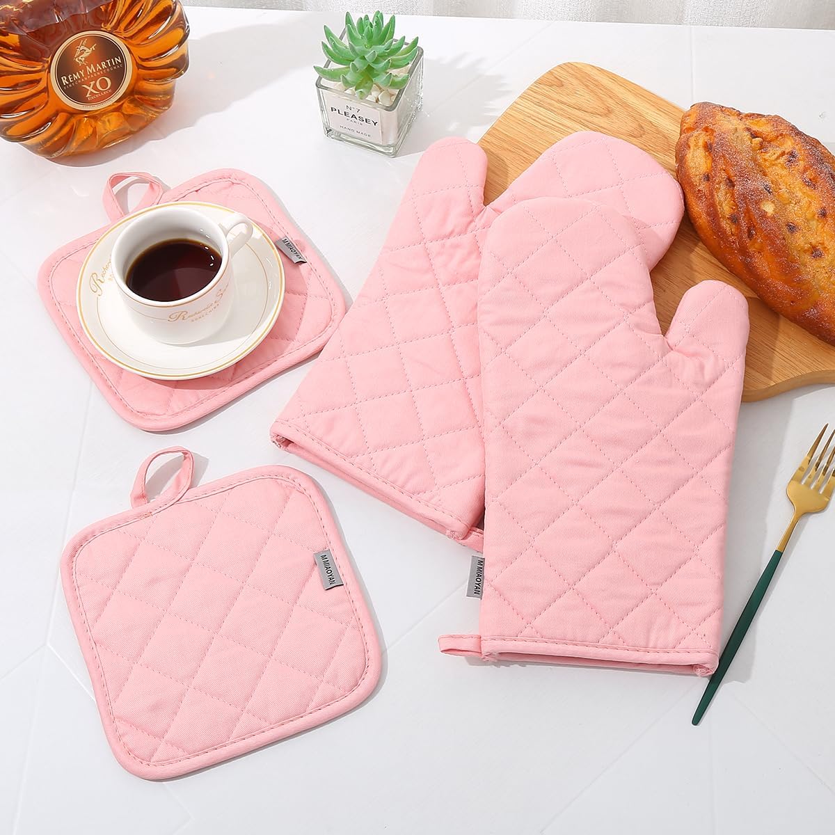 M MIAOYAN 4-Piece Set of High Heat Resistant Oven Mitts and Pot Holders in Pink (12 Inch) - Extra Thick, Long Kitchen Cotton Gloves for Cooking up to 500 Degrees