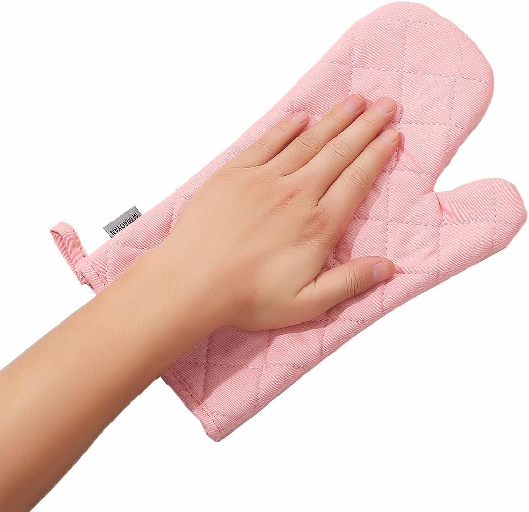 M MIAOYAN 4-Piece Set of High Heat Resistant Oven Mitts and Pot Holders in Pink (12 Inch) - Extra Thick, Long Kitchen Cotton Gloves for Cooking up to 500 Degrees