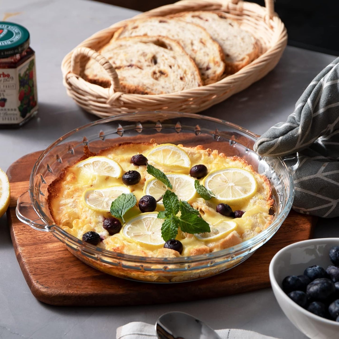 Non-Stick Glass Pie Pan Set for Baking (2 pack), 7.5" Round Dish for Dinner, Soft Wave Edge, Ideal for Apple, Pumpkin, Pot Pies