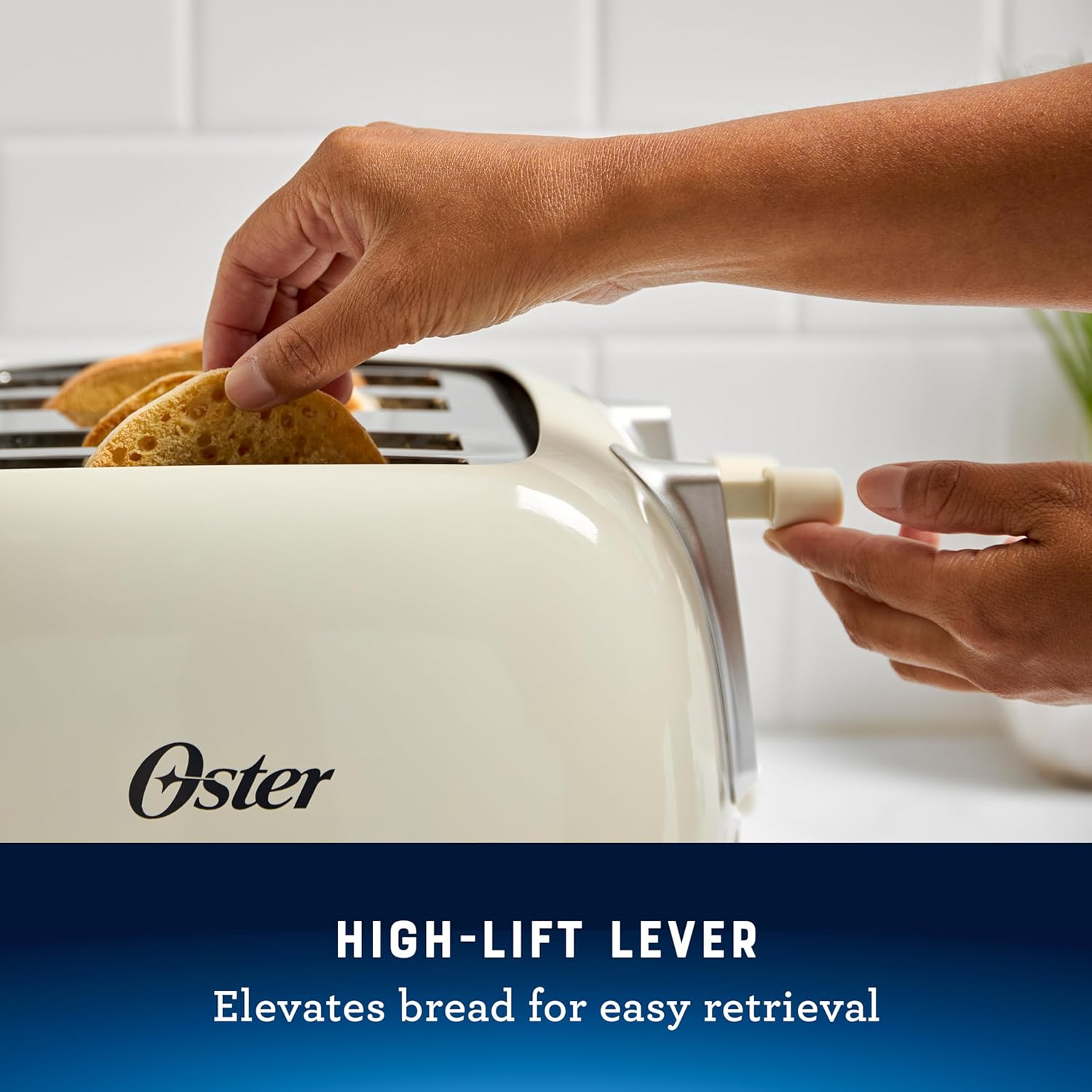 Oster 4-Slice Toaster with Extra Wide Slots for Perfectly Toasted Bread and Bagels