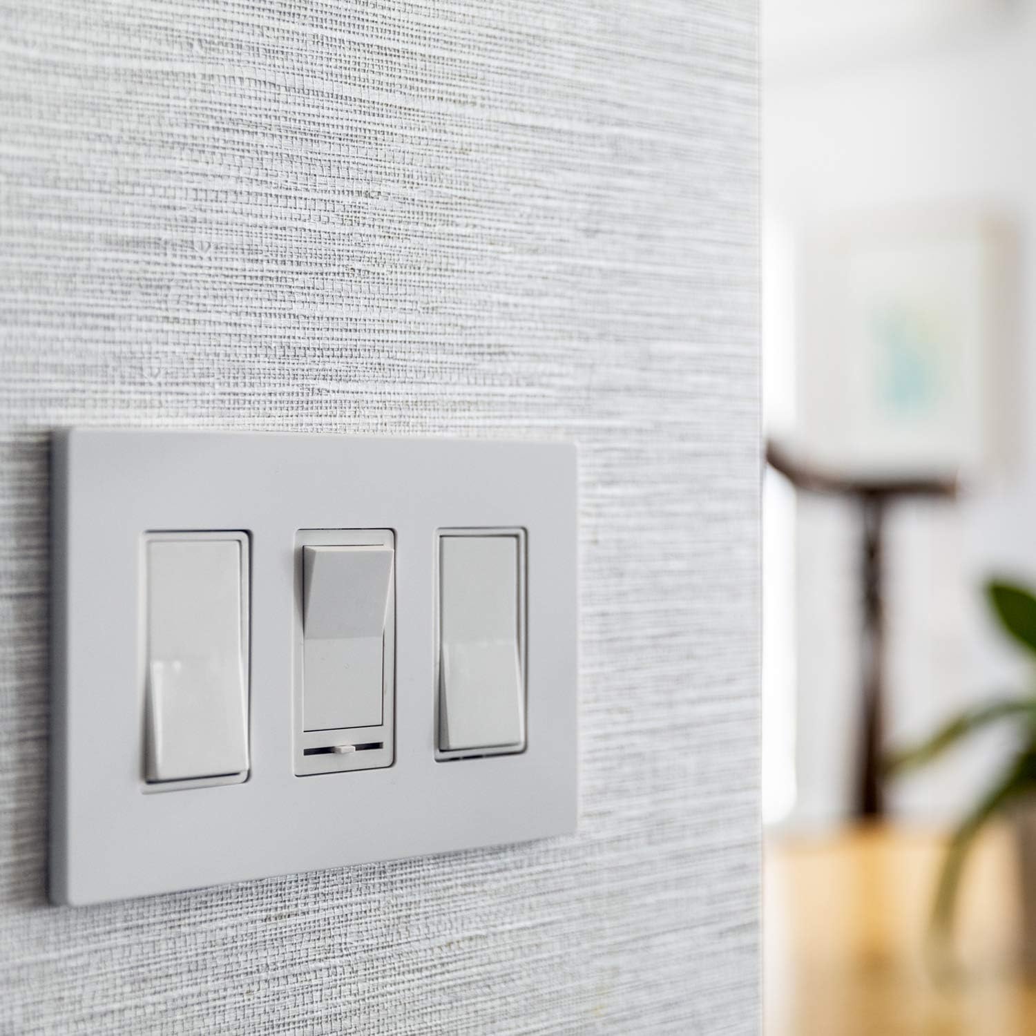 Pack of 10 Maxxima White 3-Gang Decorative Screwless Wall Plates, Standard Size for Triple Outlets