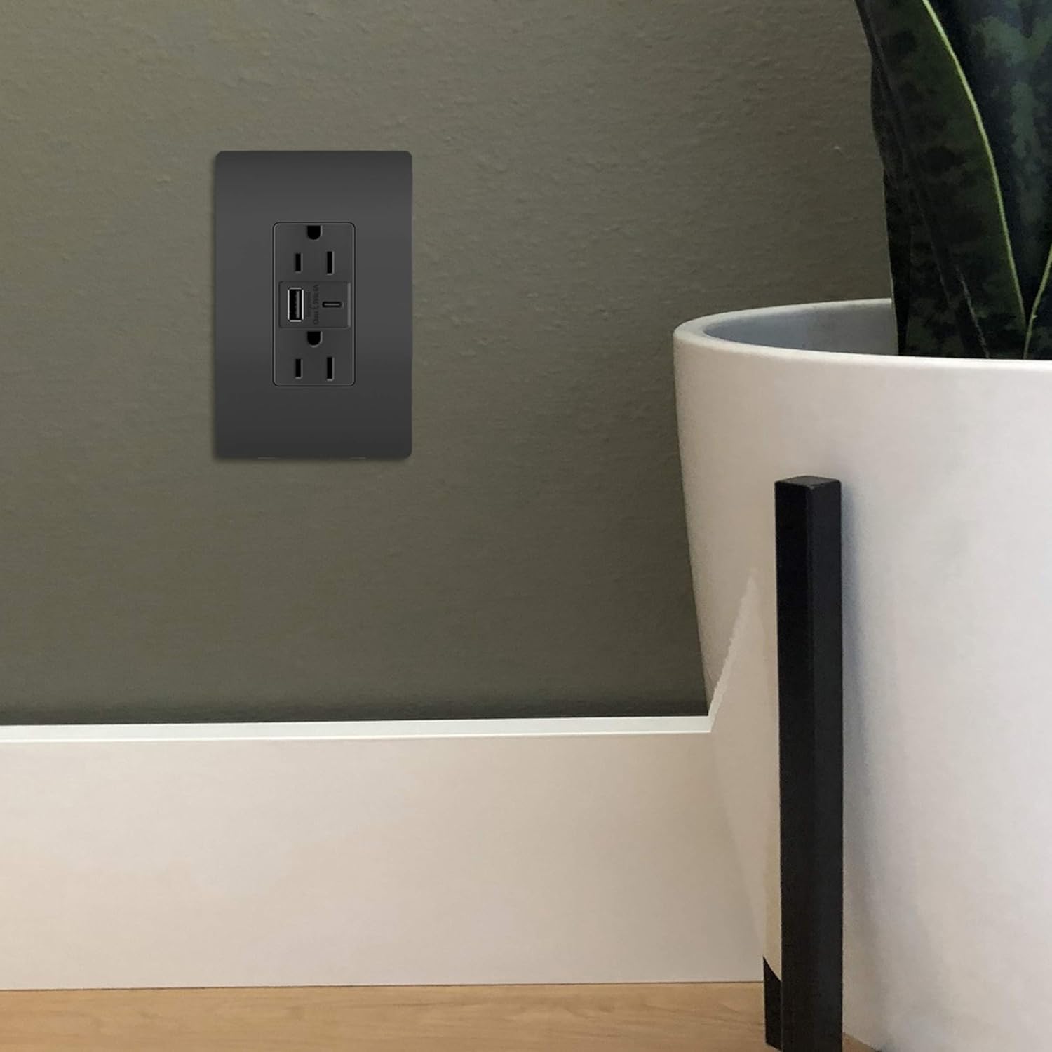 Pass & Seymour Legrand radiant RWP26BKCC6 Black Screwless Wall Plate for 1 Gang with Decorator Rocker GFCI Cover