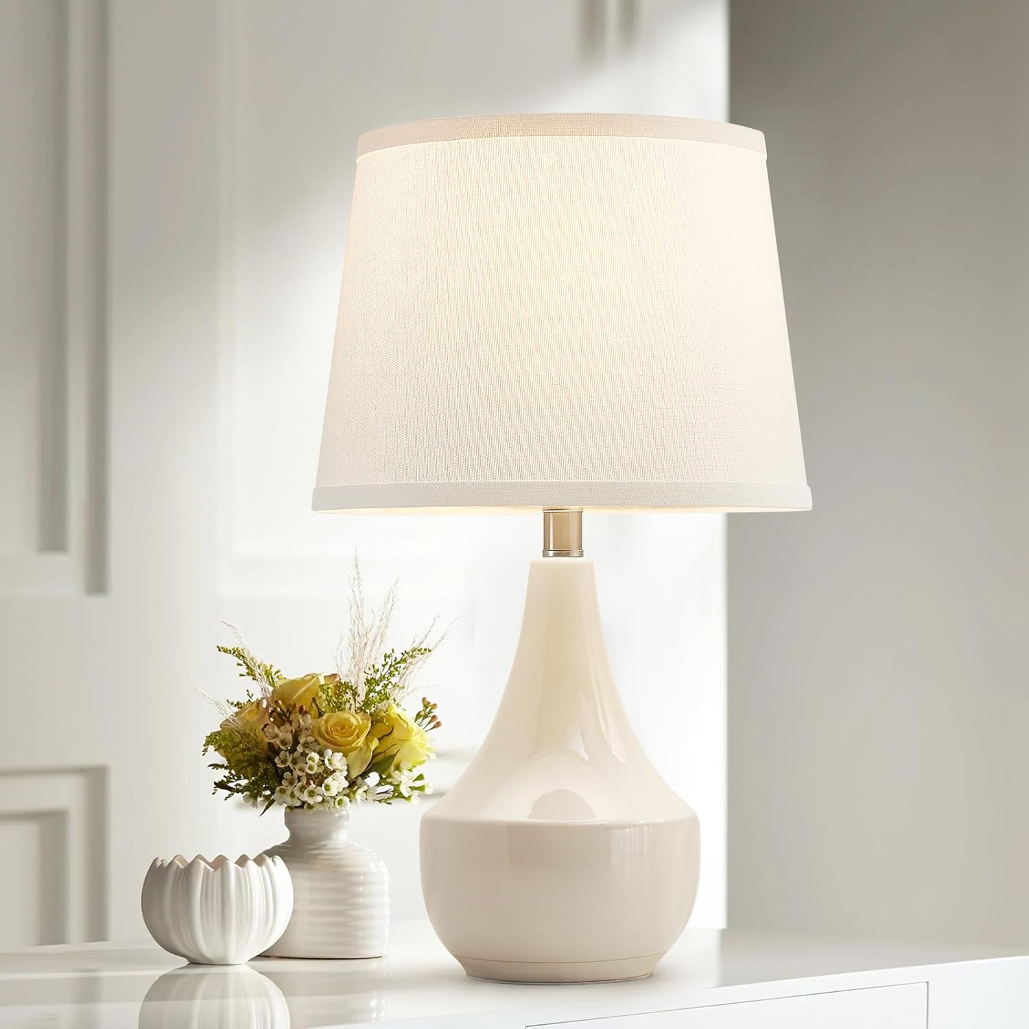 Set of 2 18.63" Ceramic Table Lamps - Modern Classic Beside Lamps for Living Room, Bedroom & Office - Cream Finish with LED Bulbs