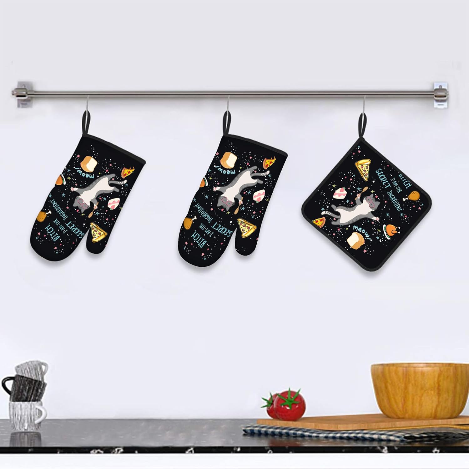 Set of 3 Funny Cat Oven Mitts and Pot Holders - Heat Resistant Kitchen Gloves for Baking, Grilling, BBQ Cooking