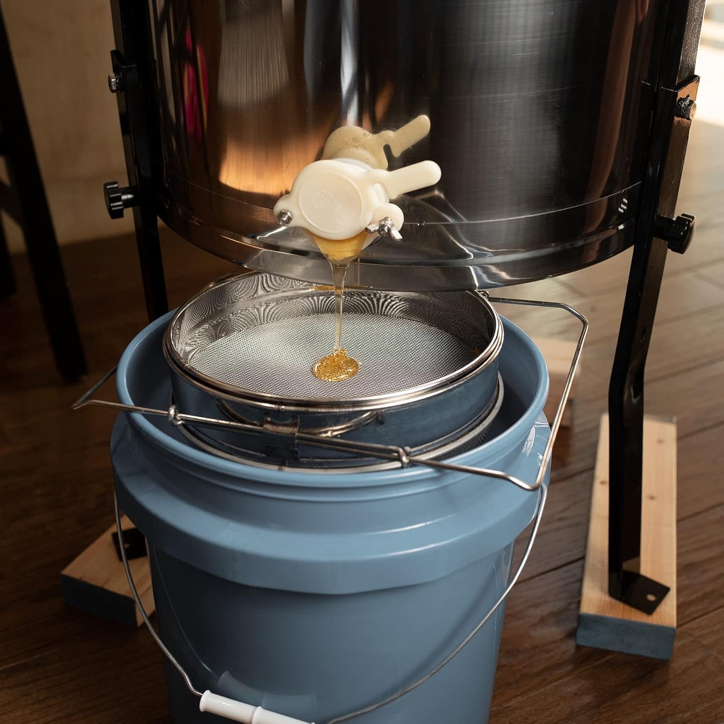 Stainless Steel Double Sieve Honey Strainer for Beekeeping Equipment - BEE-V101H