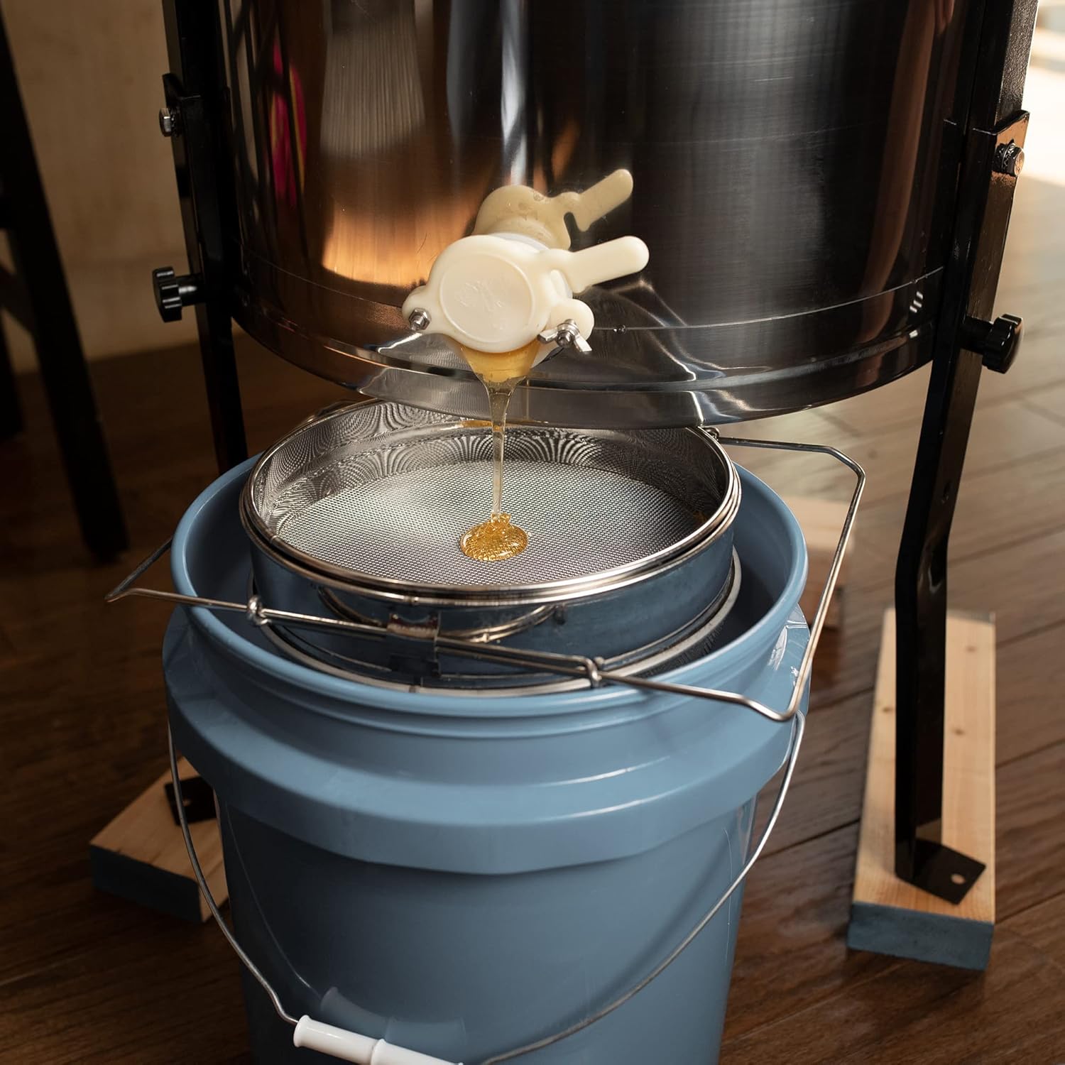 Stainless Steel Double Sieve Honey Strainer for Beekeeping Equipment - BEE-V101H