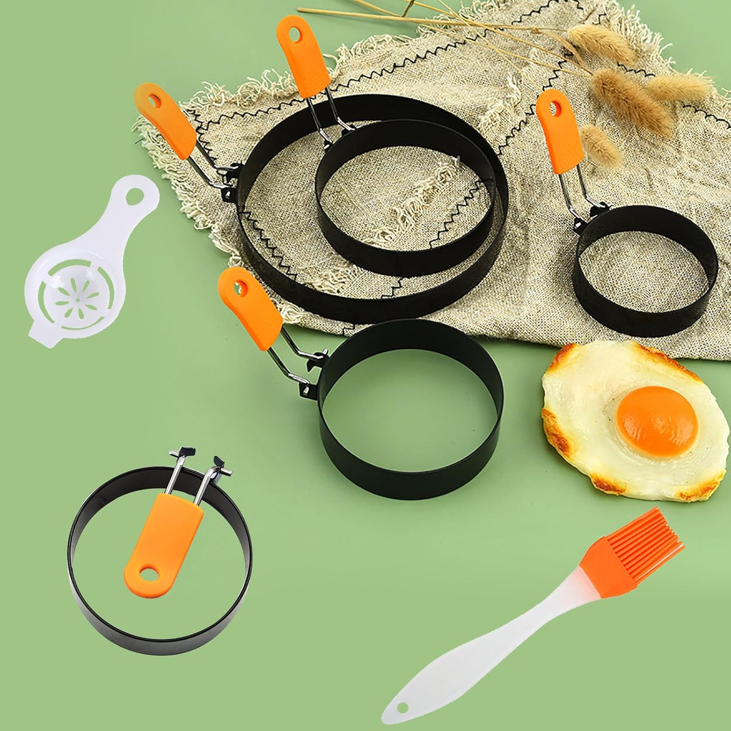 Stainless Steel Egg Rings Set for Frying Eggs - 5 Pcs Pancake Mold Rings with Non Stick Coating and Oil Brush - Perfect for Cooking Griddle Egg Circles and Egg McMuffin Sandwiches